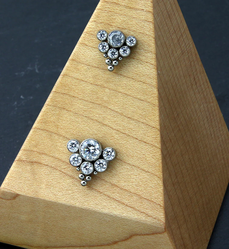 Beaded Hexad Clear CZ Threadless Titanium Top - Image 2
