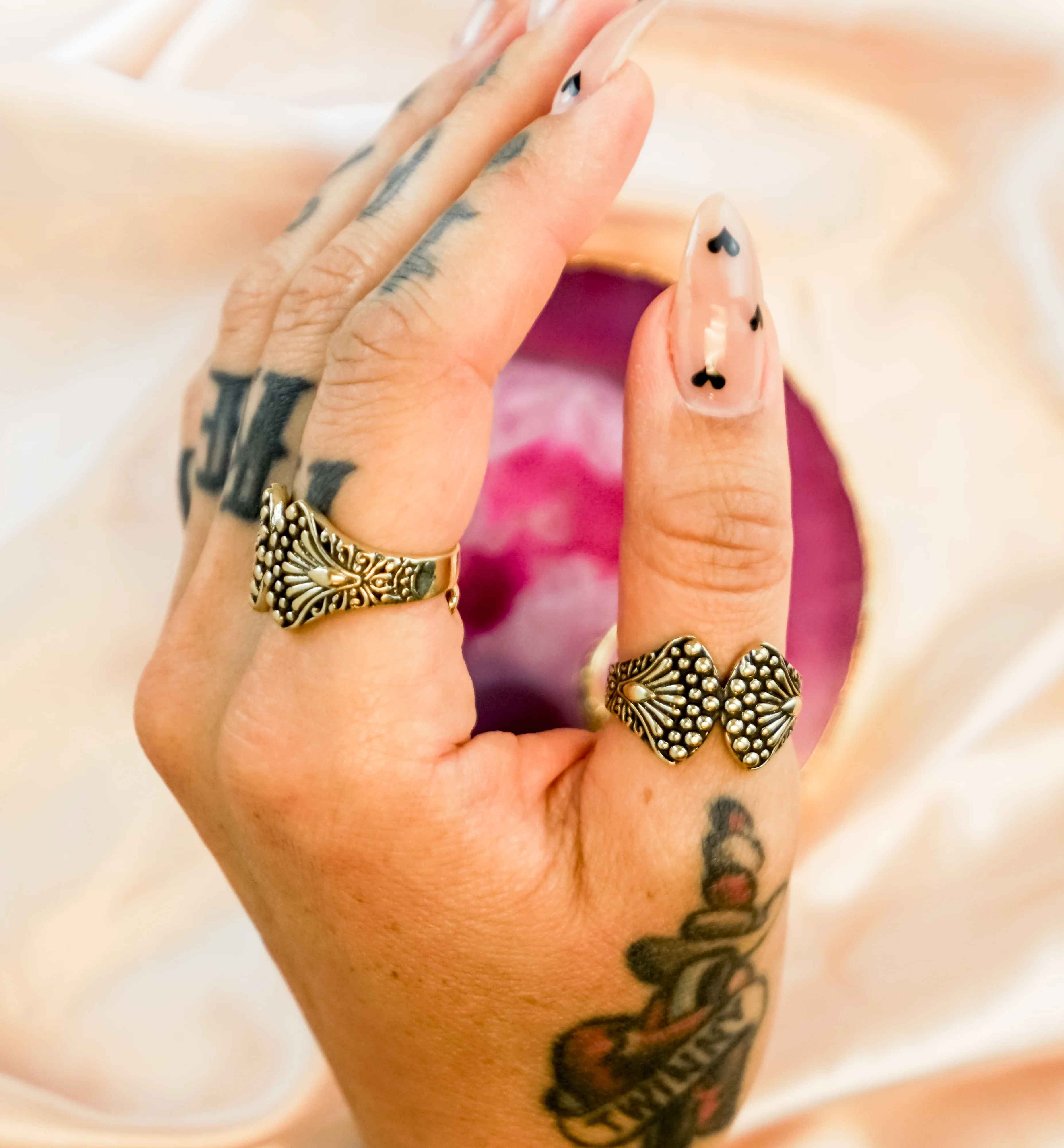 Beaded Sea Shell Brass Ring - Image 5