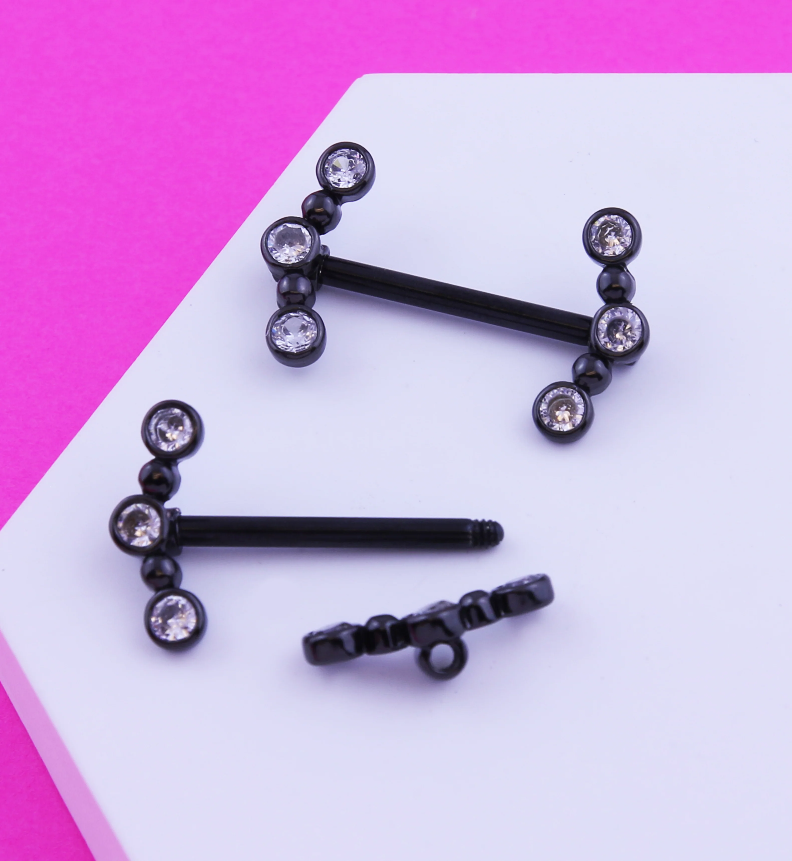 Black PVD Alternate Arch Clear CZ Stainless Steel Nipple Barbell - Image 2