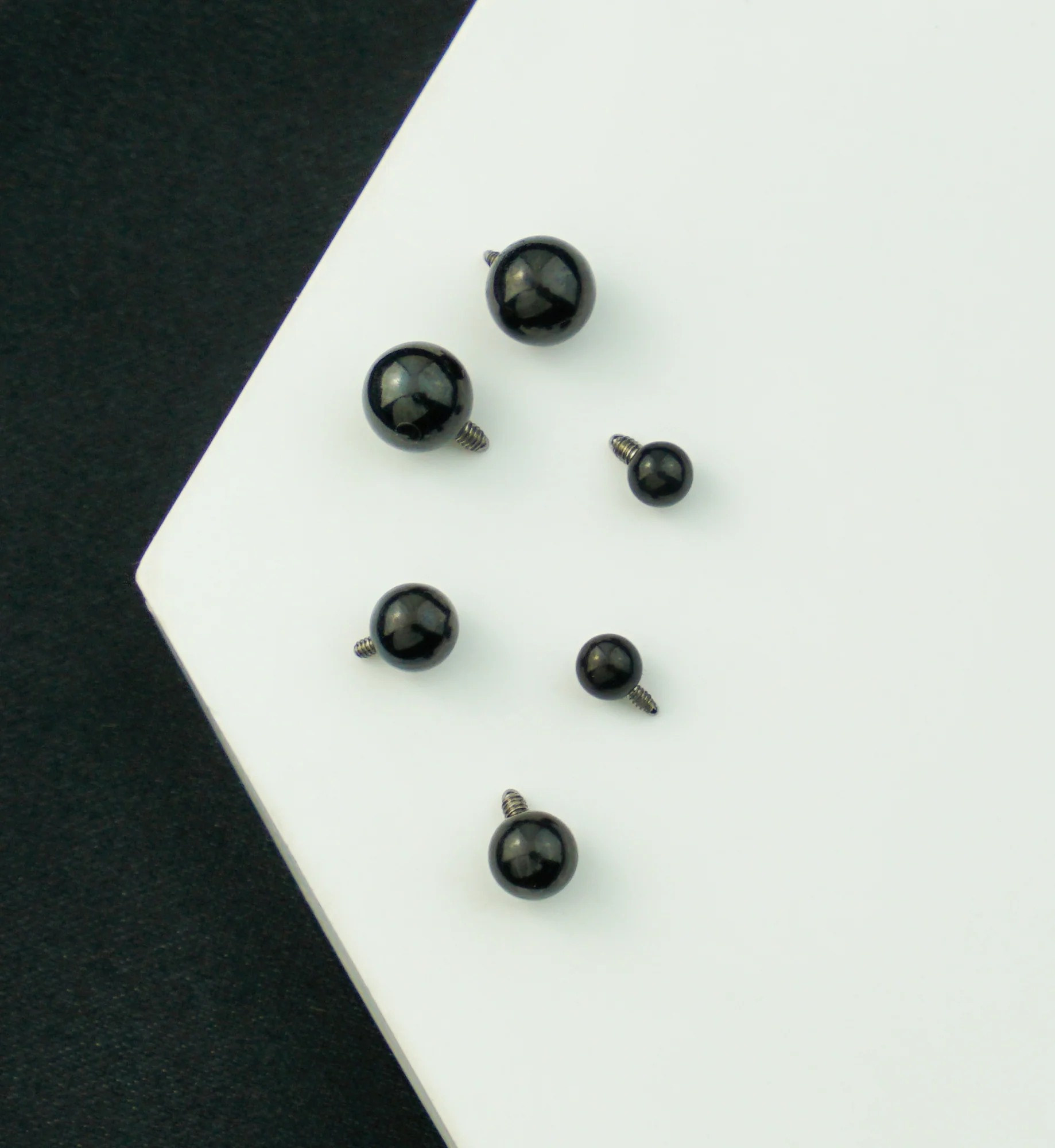 Black PVD Ball Internally Threaded Titanium Top - Image 2