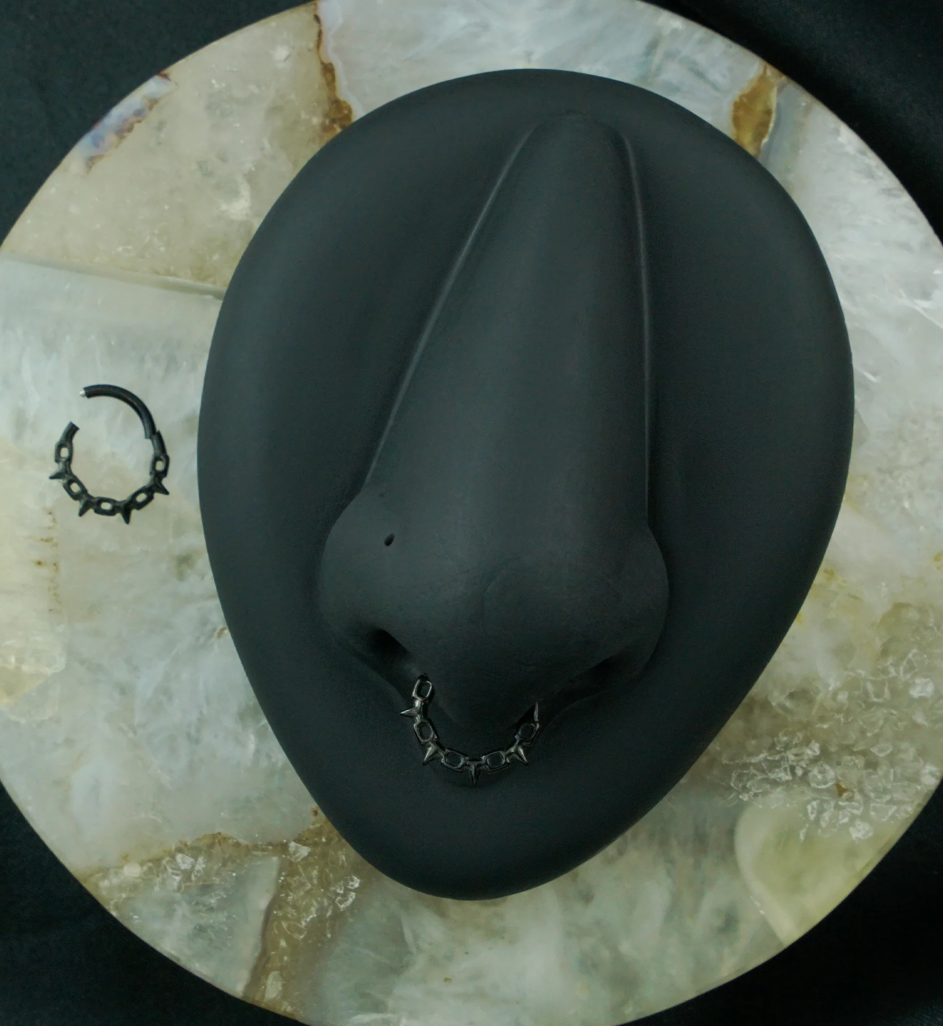 Black PVD Chain Link Spikes Stainless Steel Hinged Segment Ring - Image 2