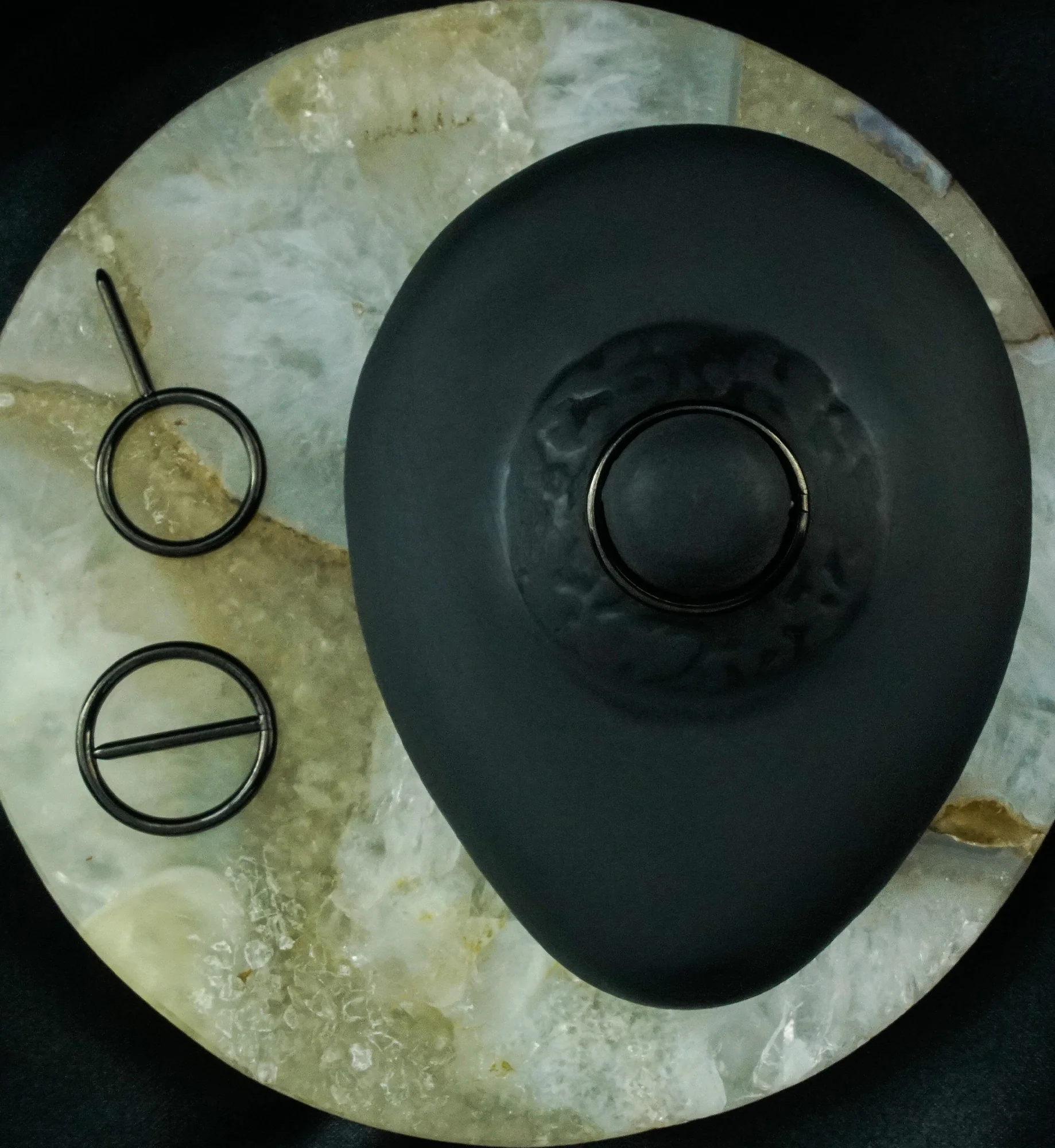 Black PVD Circlet Titanium Nipple Clicker Ring - Image 2