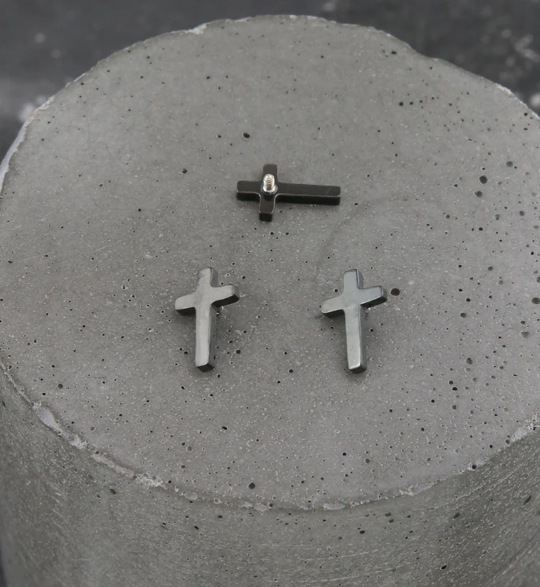 Black PVD Cross Titanium Internally Threaded Top - Image 2