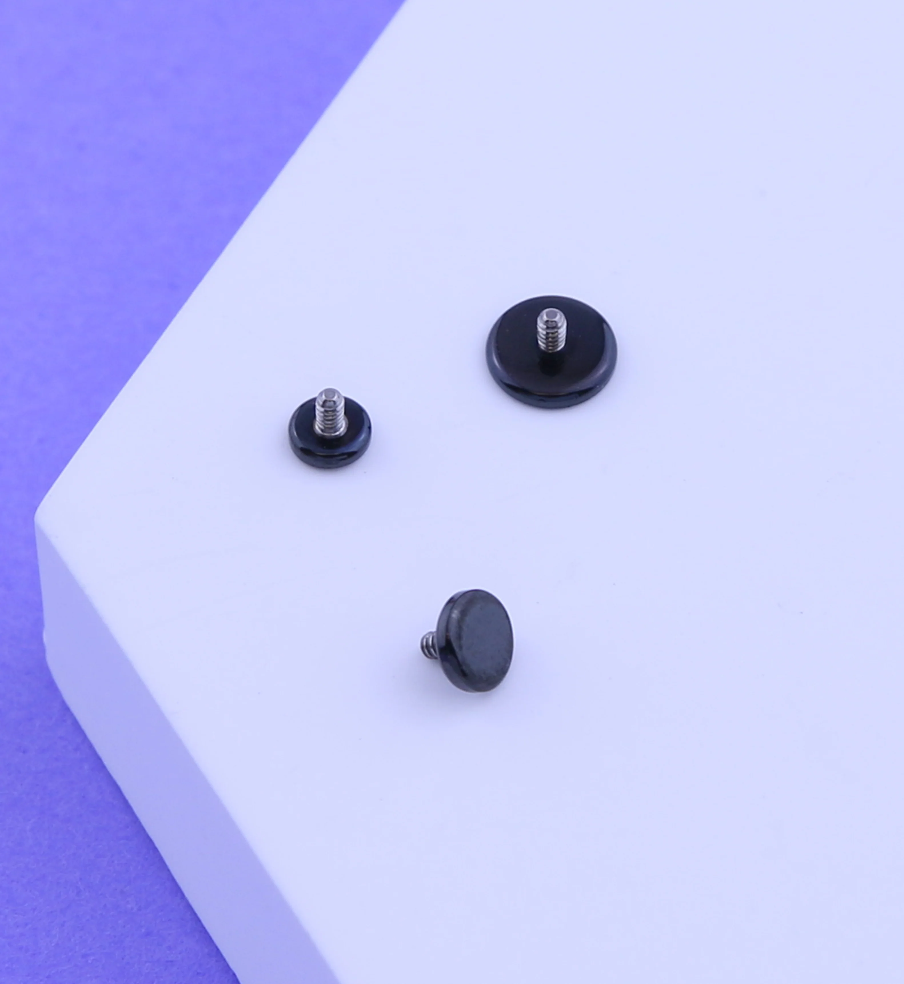 Black PVD Disk Titanium Internally Threaded Top - Image 2