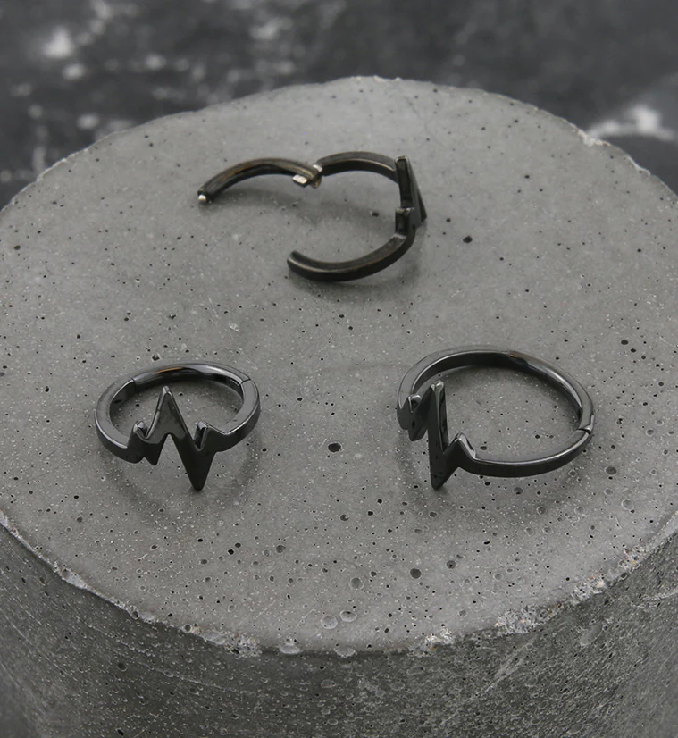 Black PVD Pulse Stainless Steel Hinged Segment Ring - Image 2