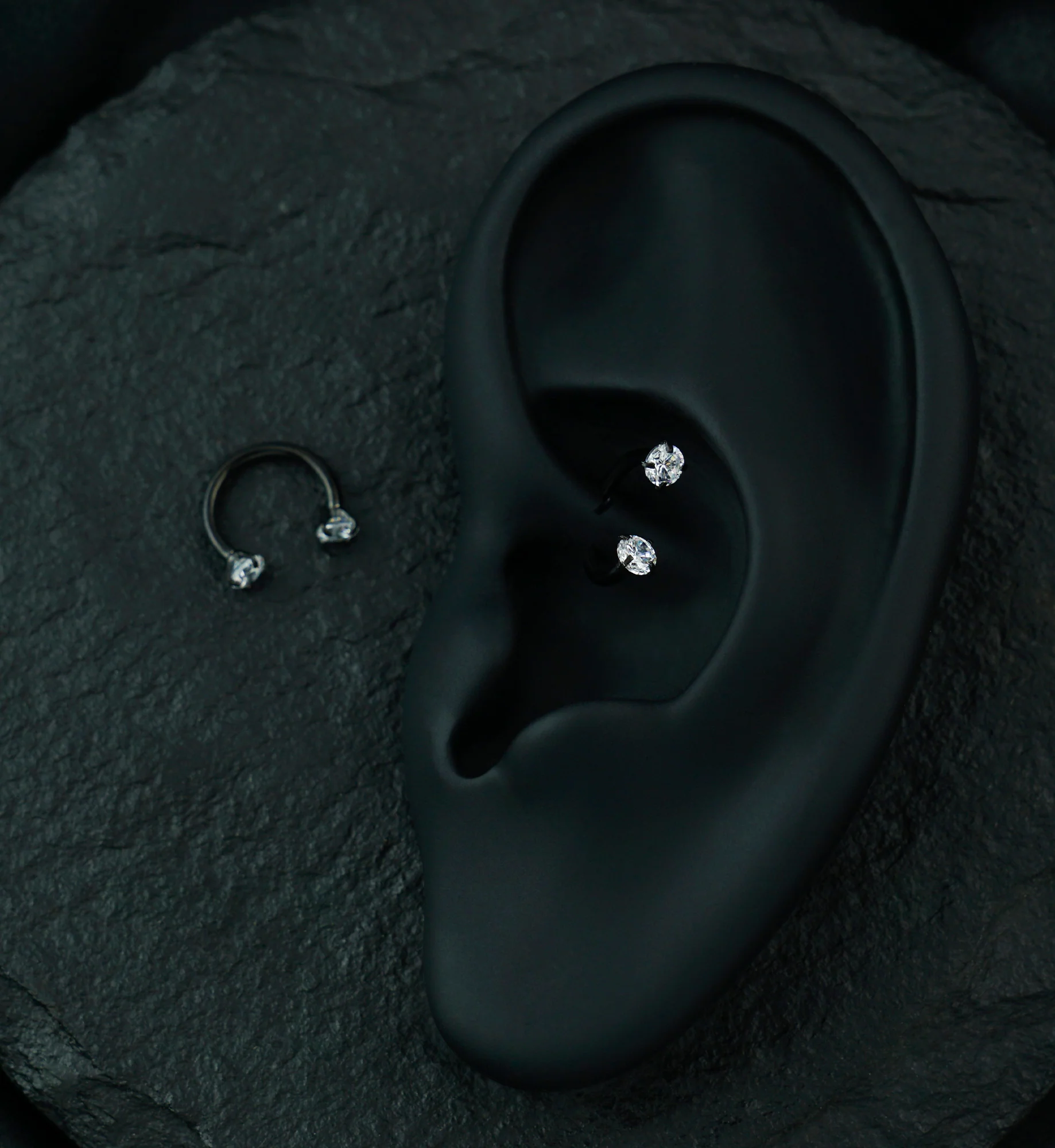 Black PVD Prong Set CZ Circular Barbell - Image 4