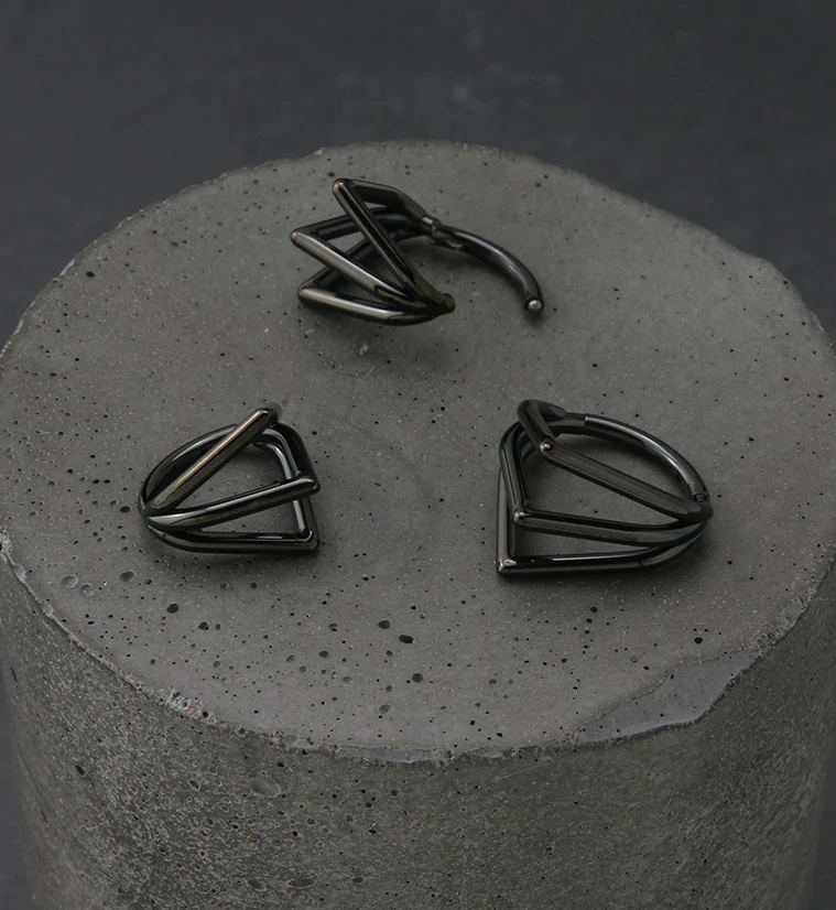Black PVD Triple V Titanium Hinged Segment Ring - Image 2