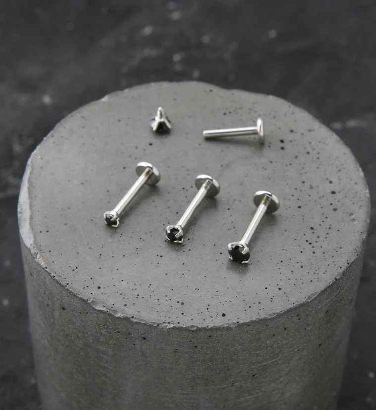 Black Round CZ Stainless Steel Internally Threaded Labret - Image 2