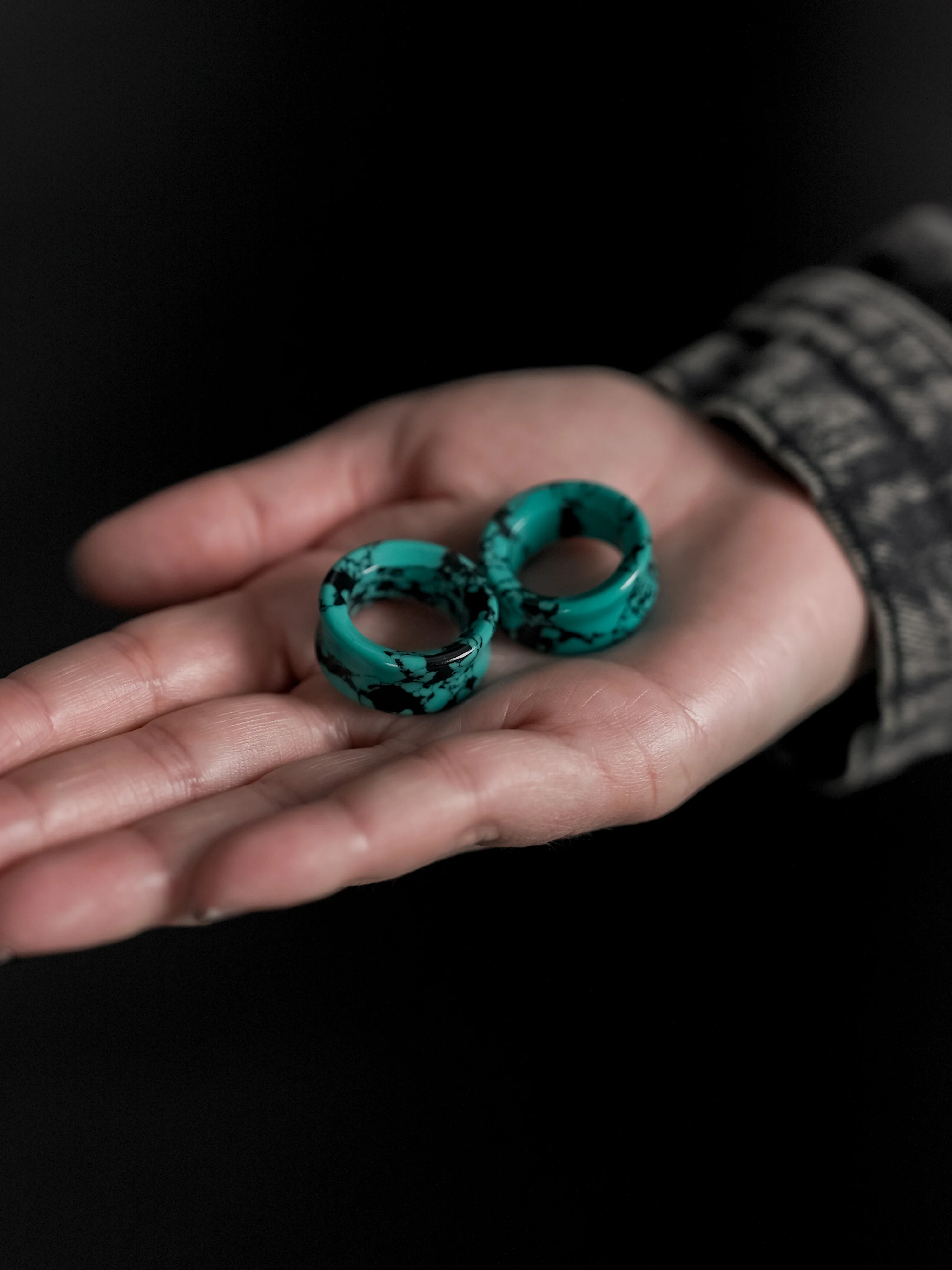 Black & Teal Howlite Stone Tunnels - Image 4