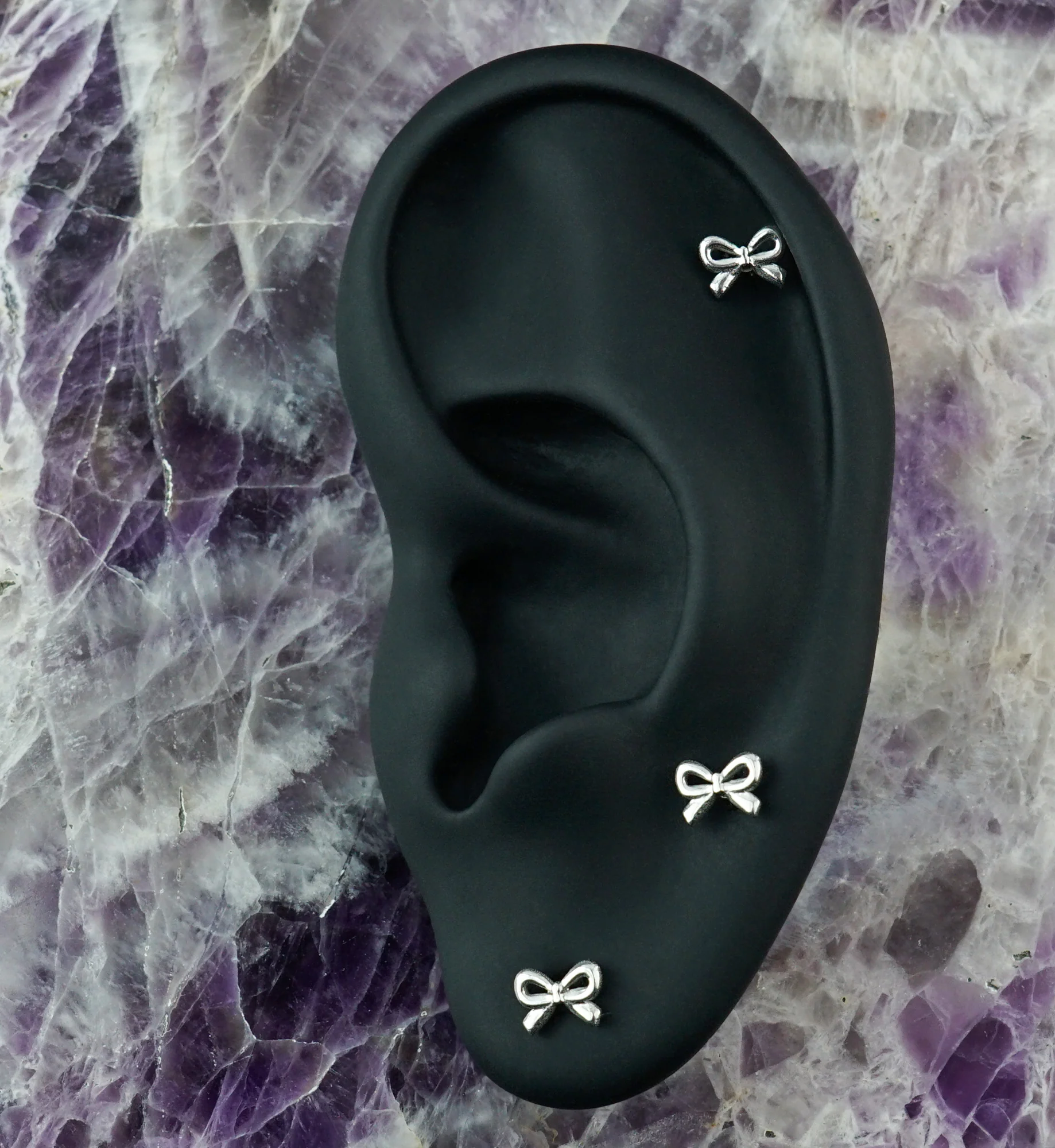 Bowknot Stainless Steel Internally Threaded Labret - Image 2