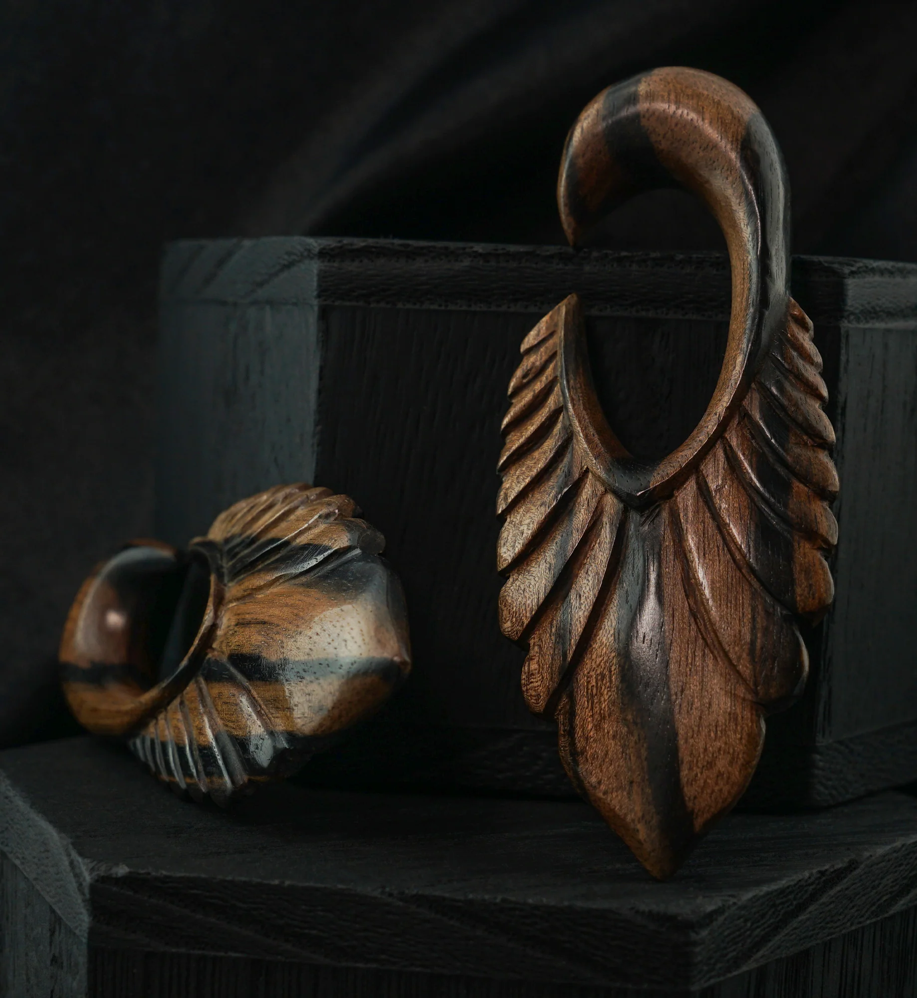 Calamus Areng Wood Hangers - Image 2