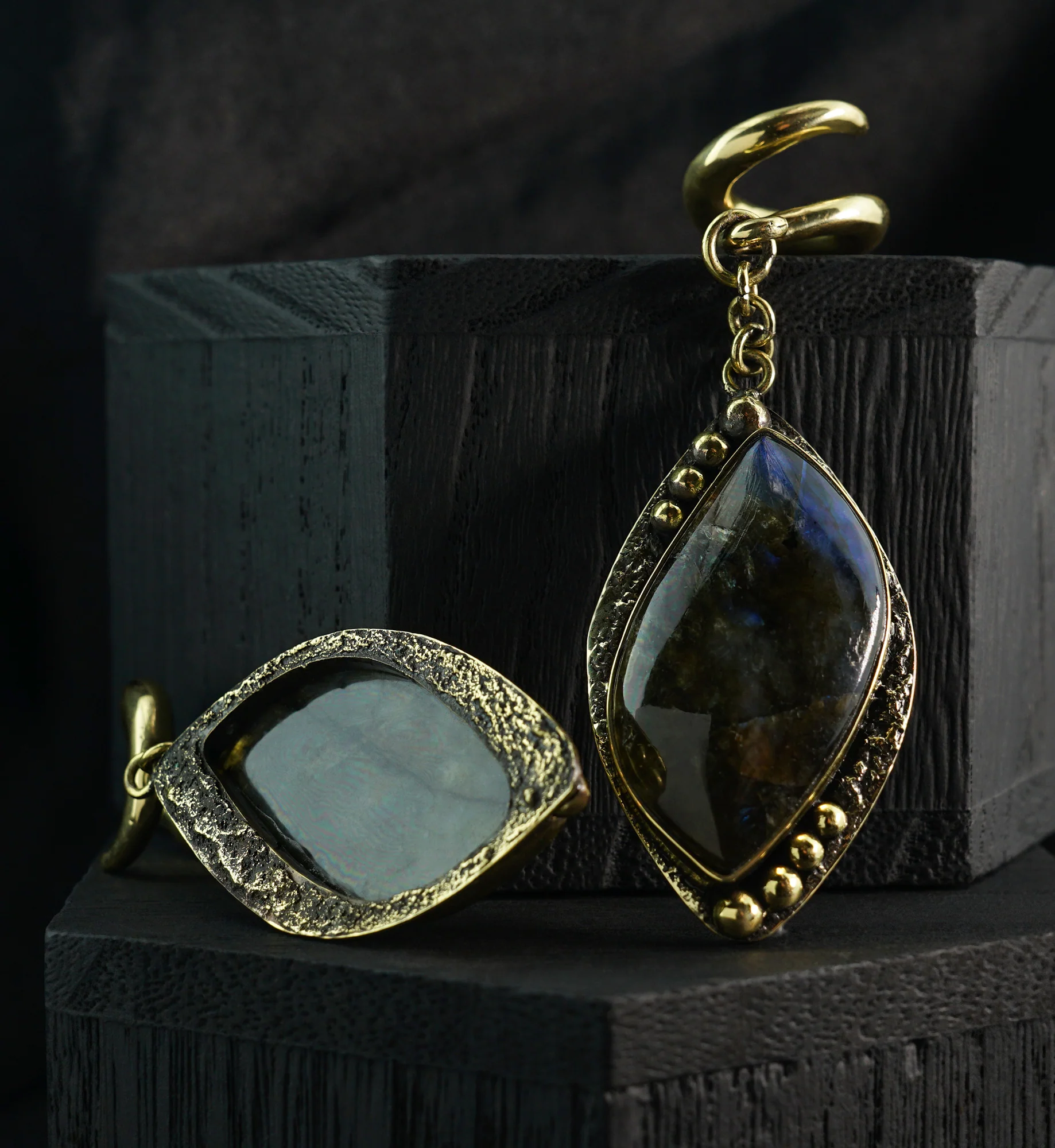 Camber Labradorite Stone Hanging Brass Ear Weights - Image 4