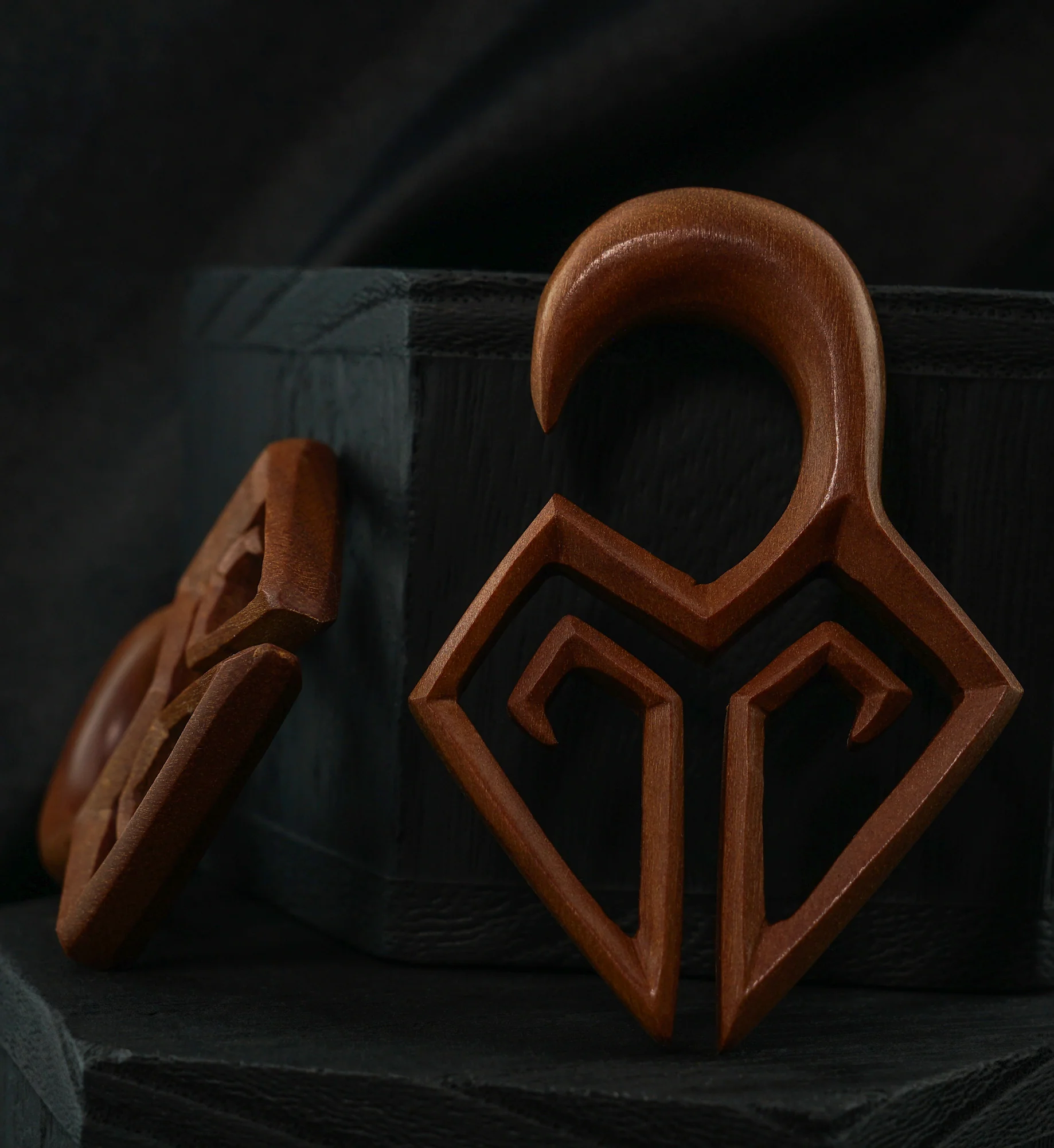 Camber Wooden Spiral Hangers - Image 2