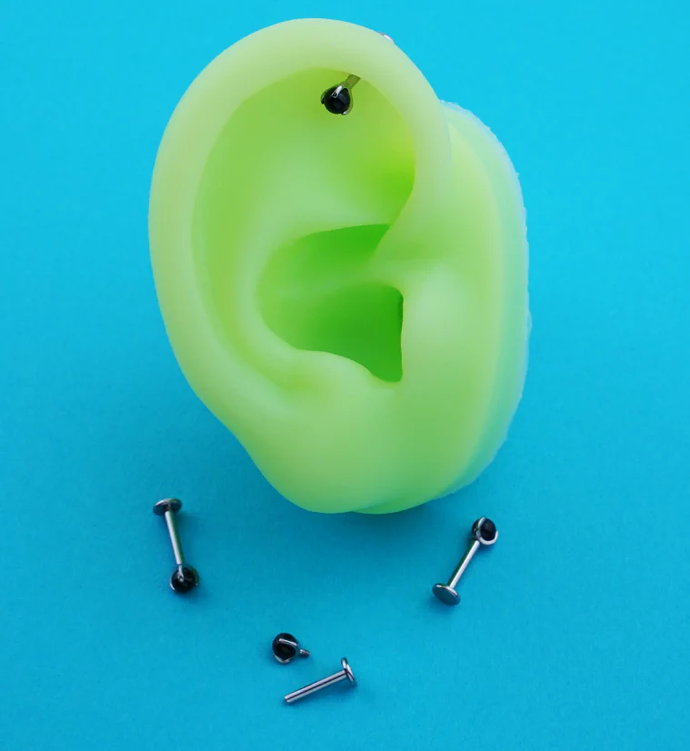 Claw Black Onyx Stone Internally Threaded Titanium Labret - Image 2