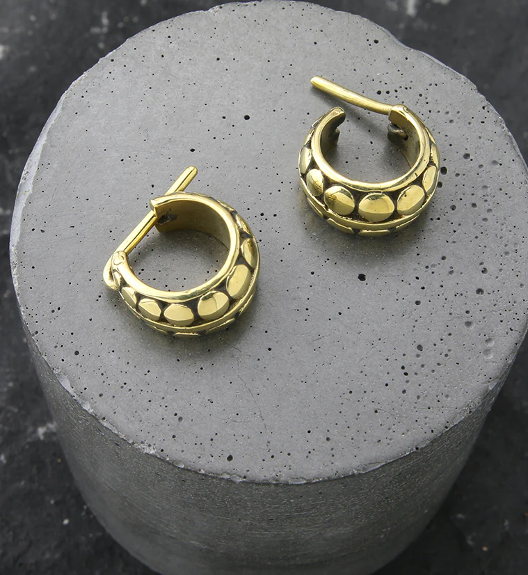 Couloir Brass Hinged Ring - Image 2