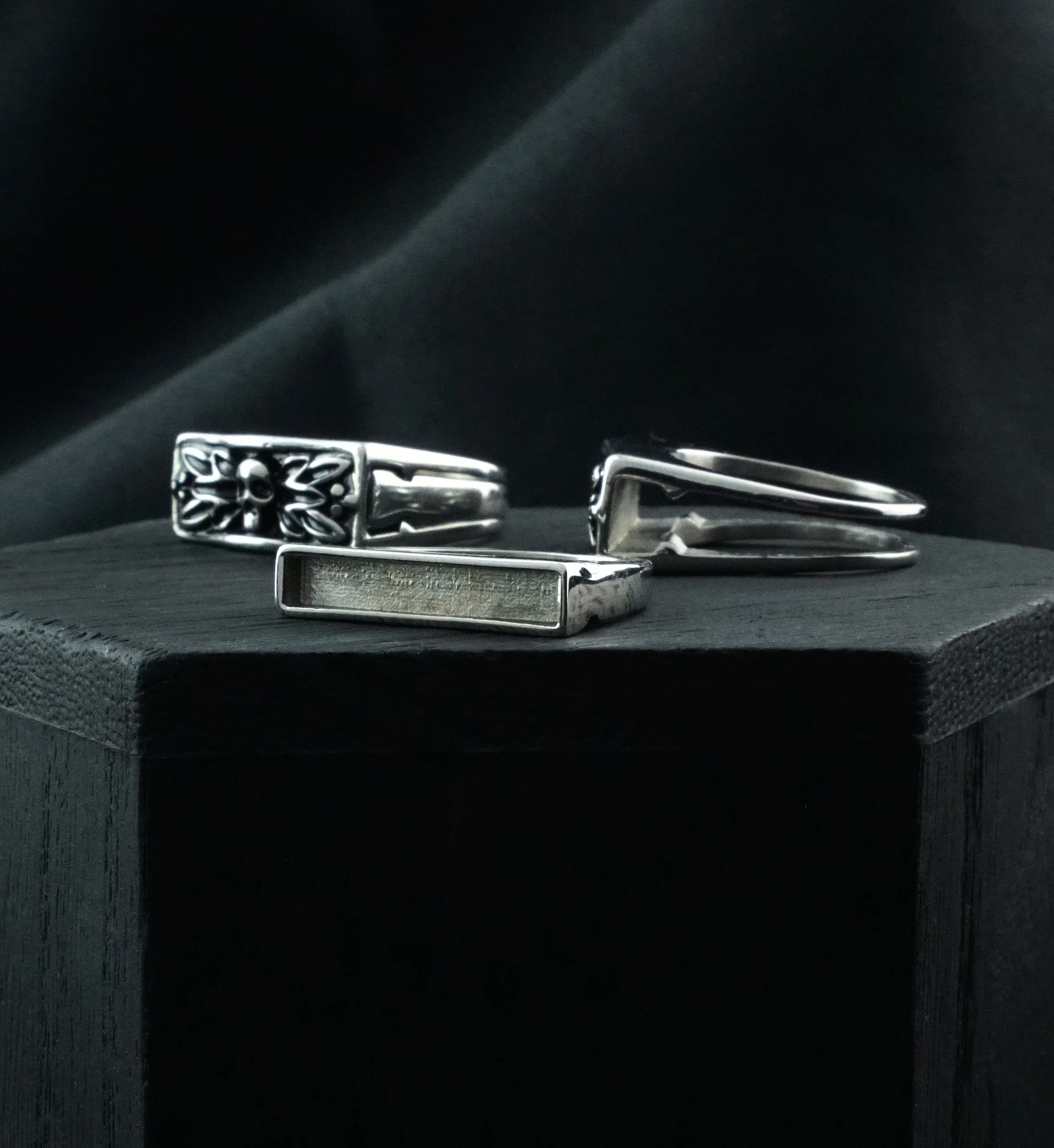 Death Moth Secret Compartment Stainless Steel Ring - Image 3