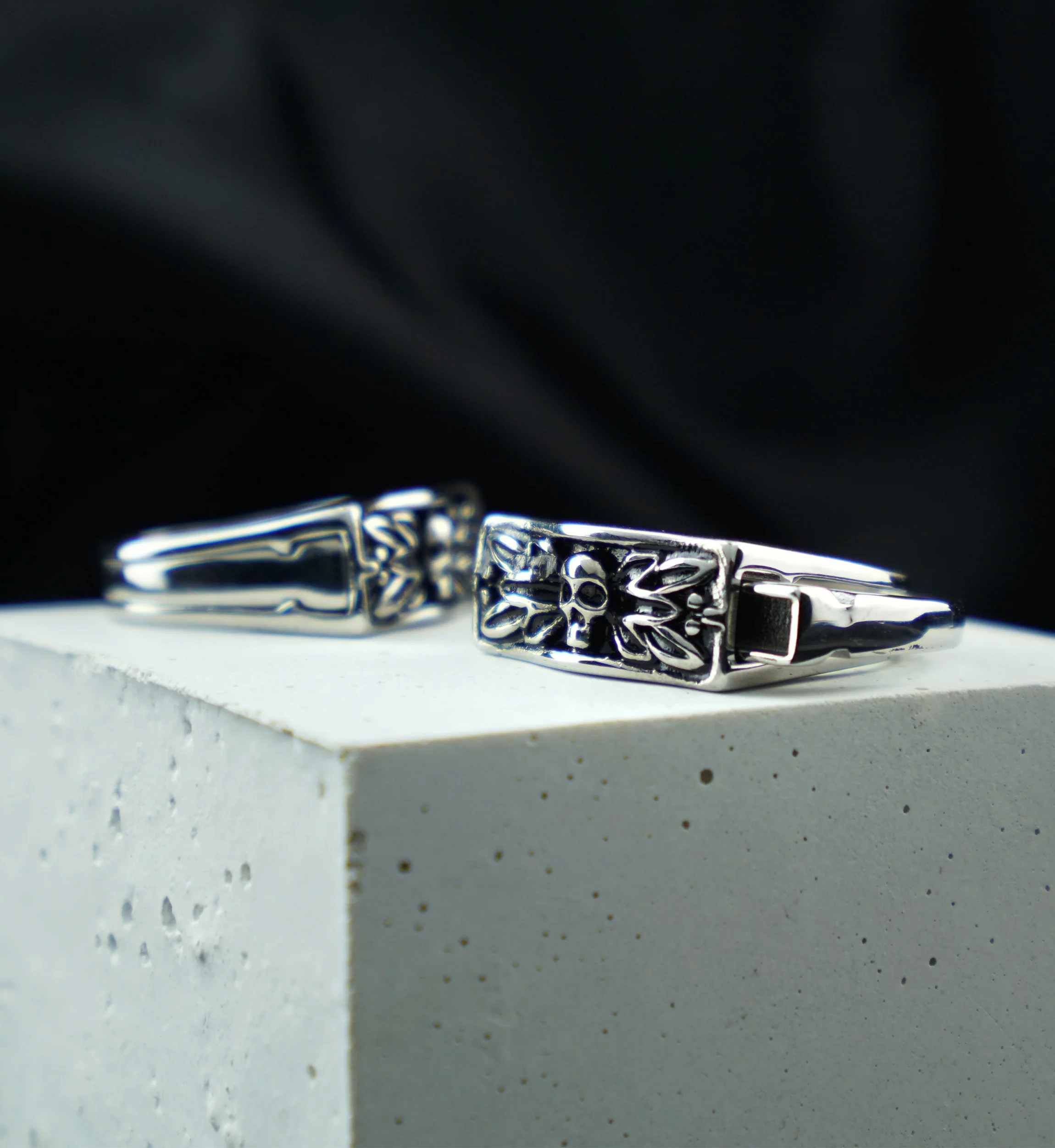 Death Moth Secret Compartment Stainless Steel Ring - Image 4