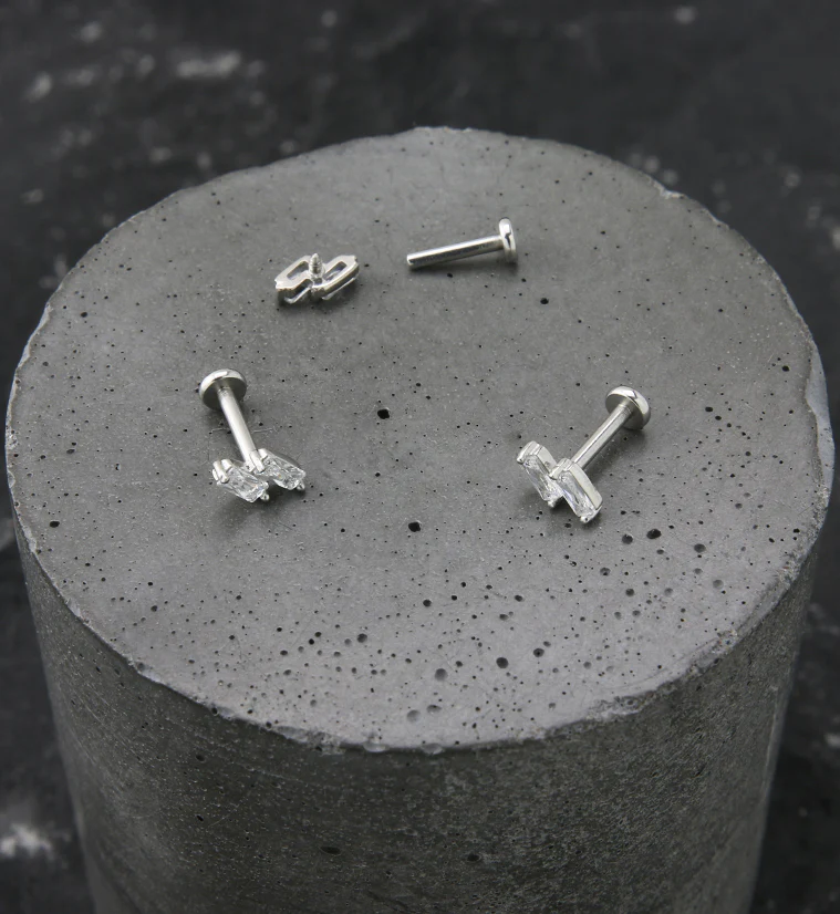 Double Slant Clear CZ Stainless Steel Internally Threaded Labret - Image 2
