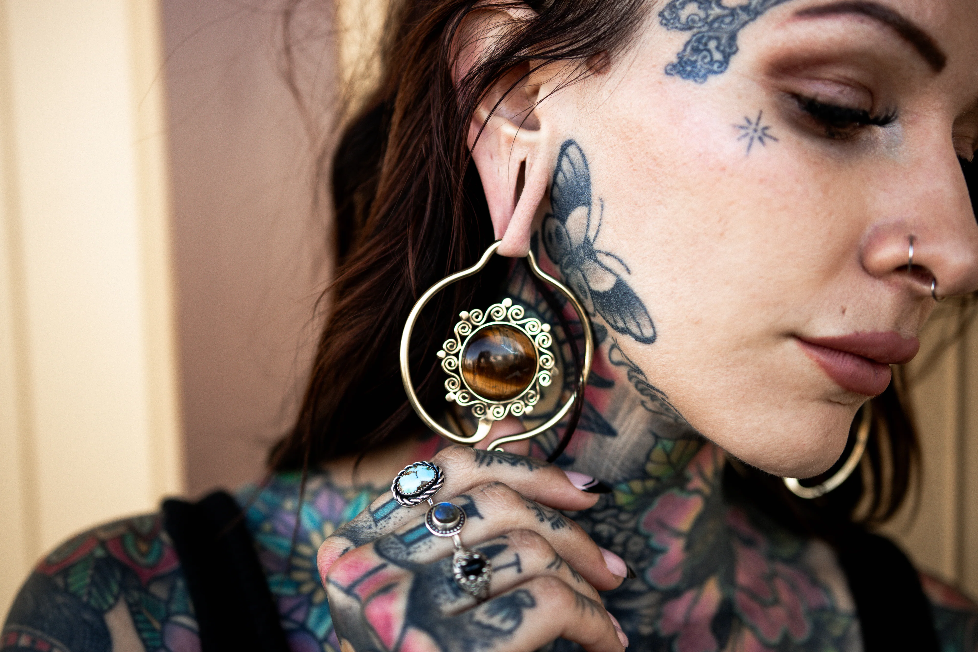 Helix Tigers Eye Stone Hoop Ear Weights - Image 3