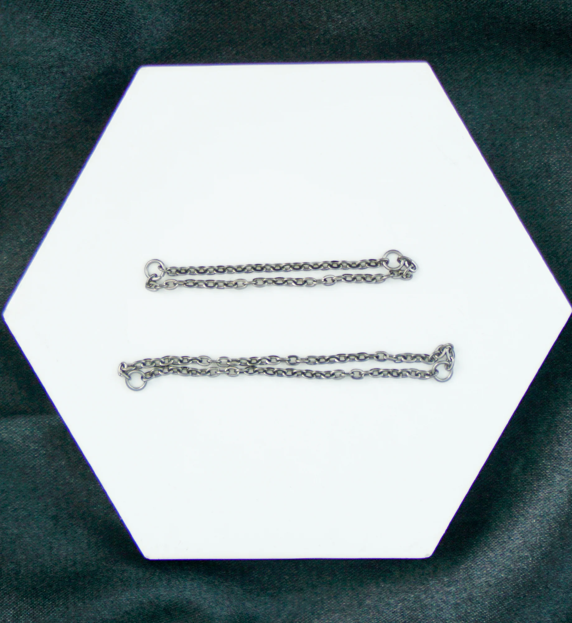 Double Rolo Titanium Nose Piercing Chain - Image 5