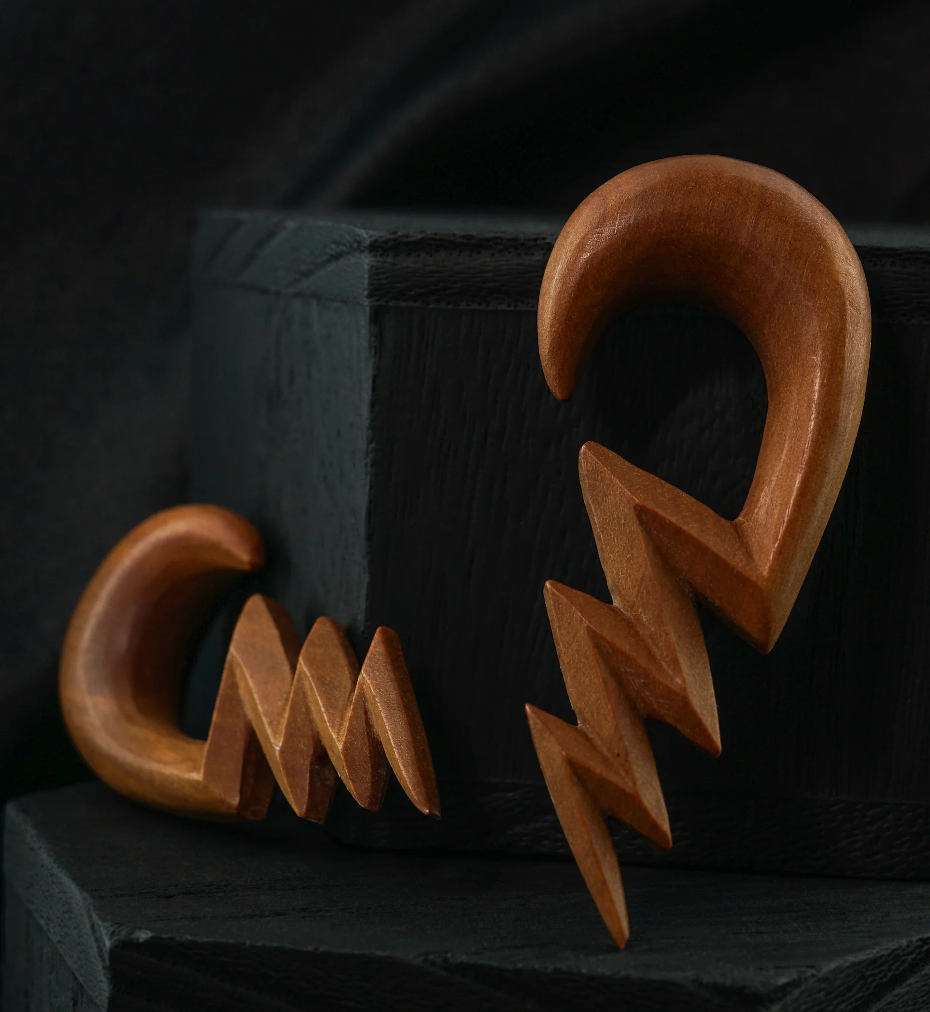 Electric Wooden Spiral Hangers - Image 2