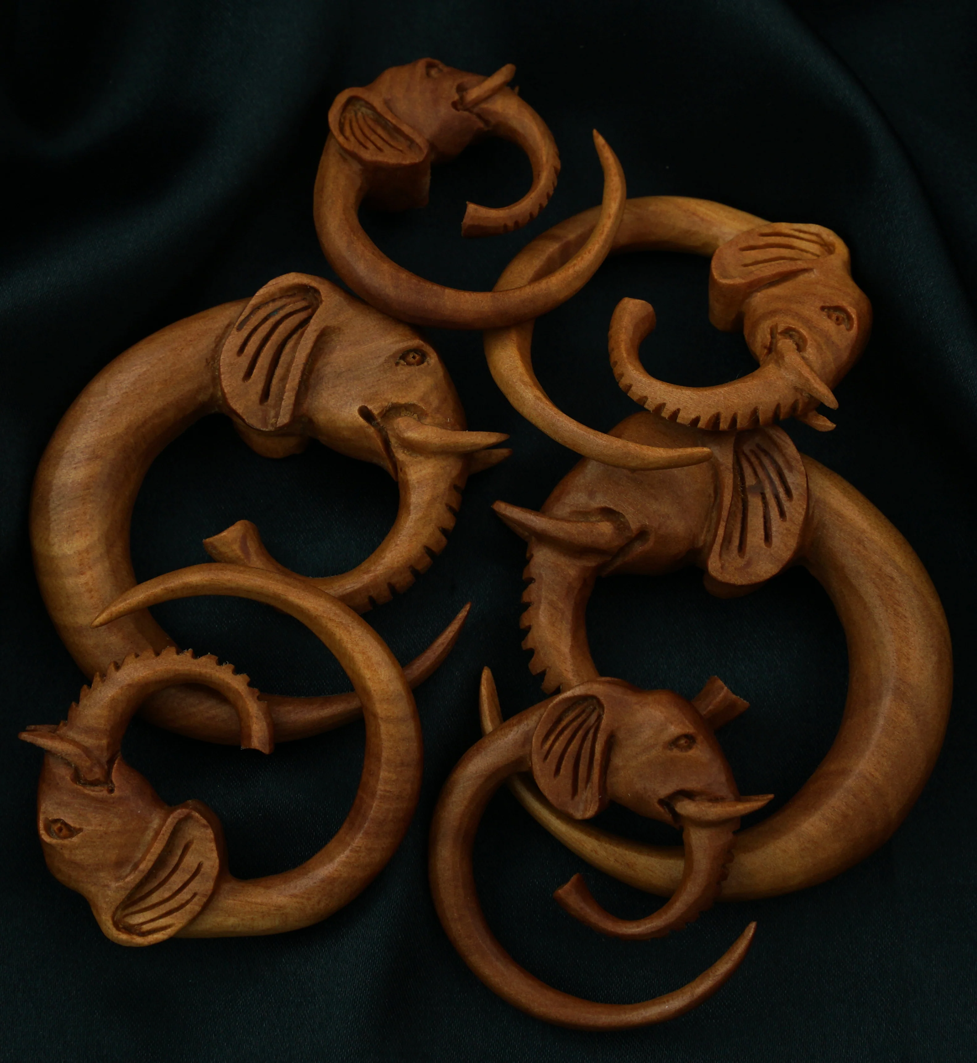 Elephant Saba Wooden Spiral Hangers - Image 2