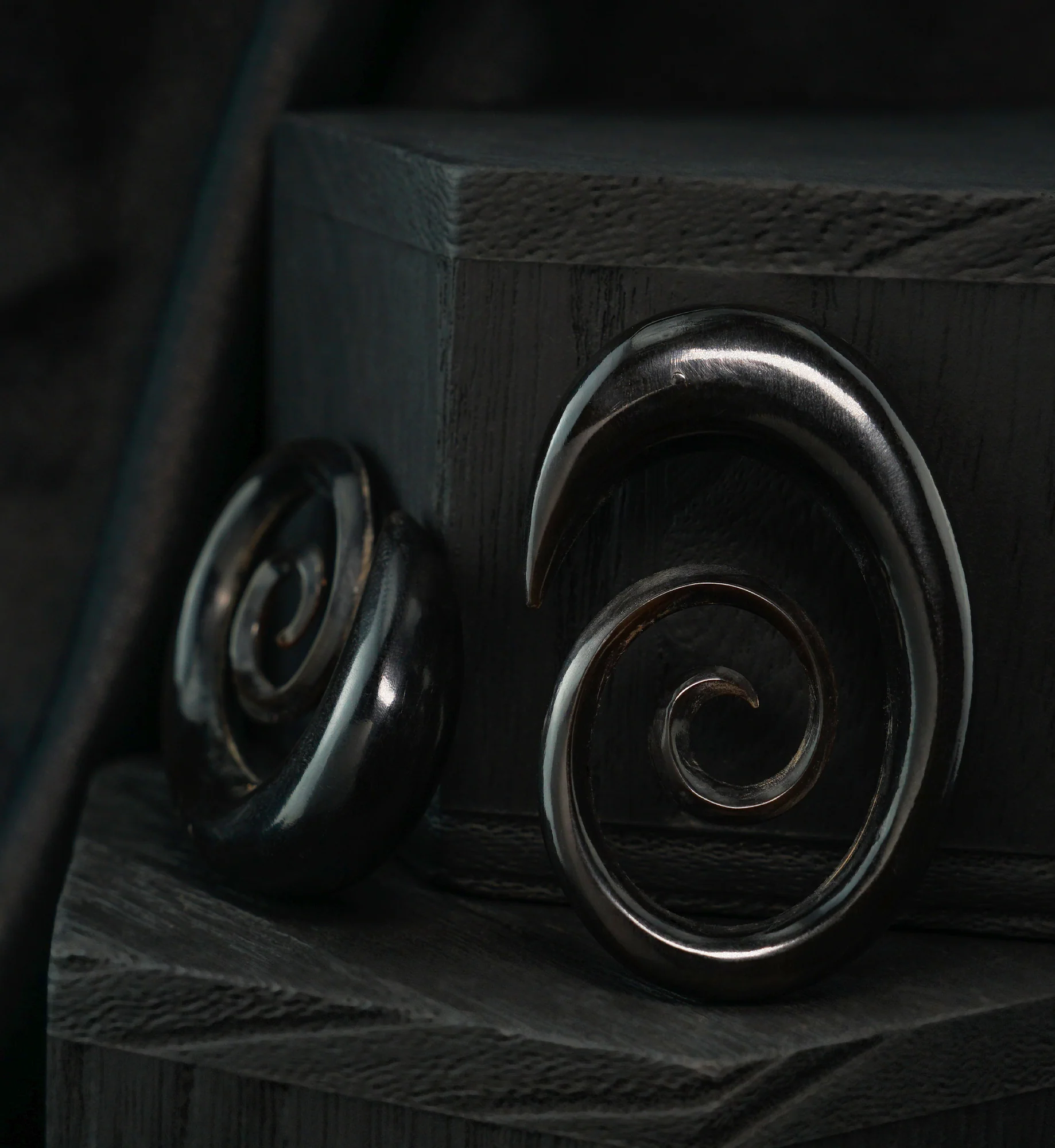 Elliptic Black Horn Spirals - Image 2
