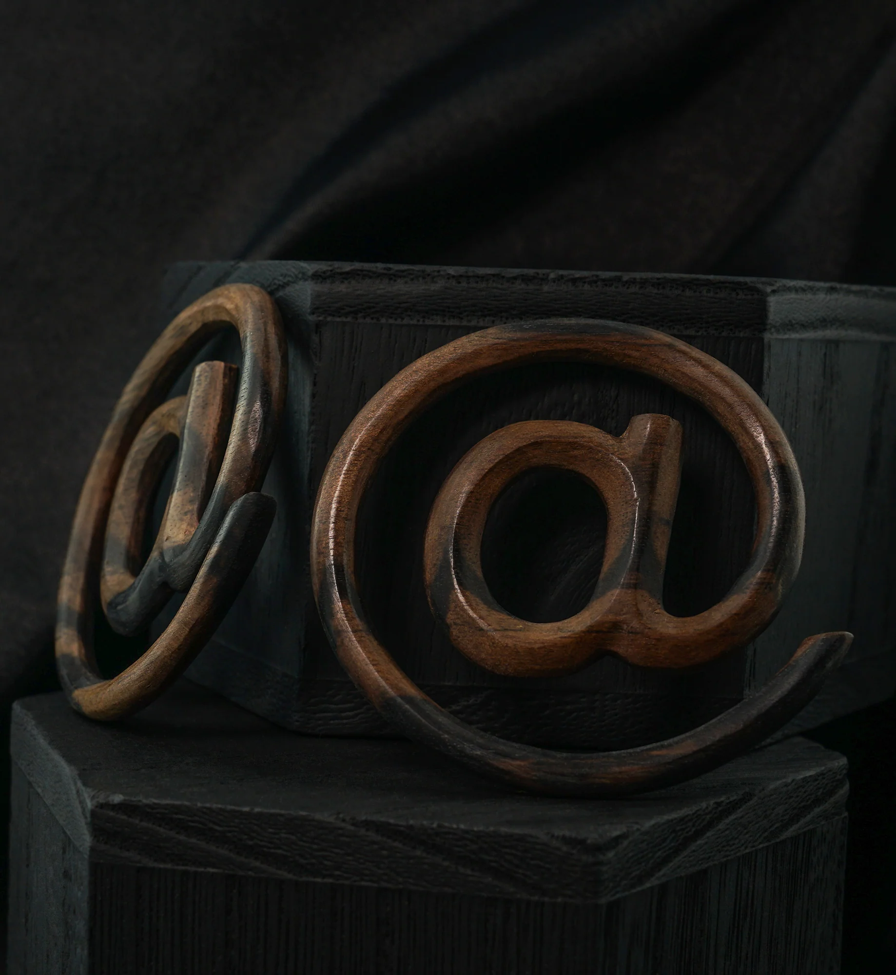 Email Wooden Hoop Hangers - Image 2
