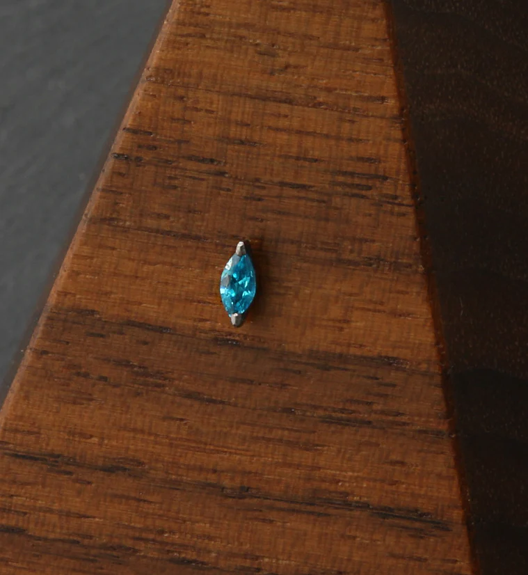 Empress Blue Topaz CZ Threadless Titanium Top - Image 2