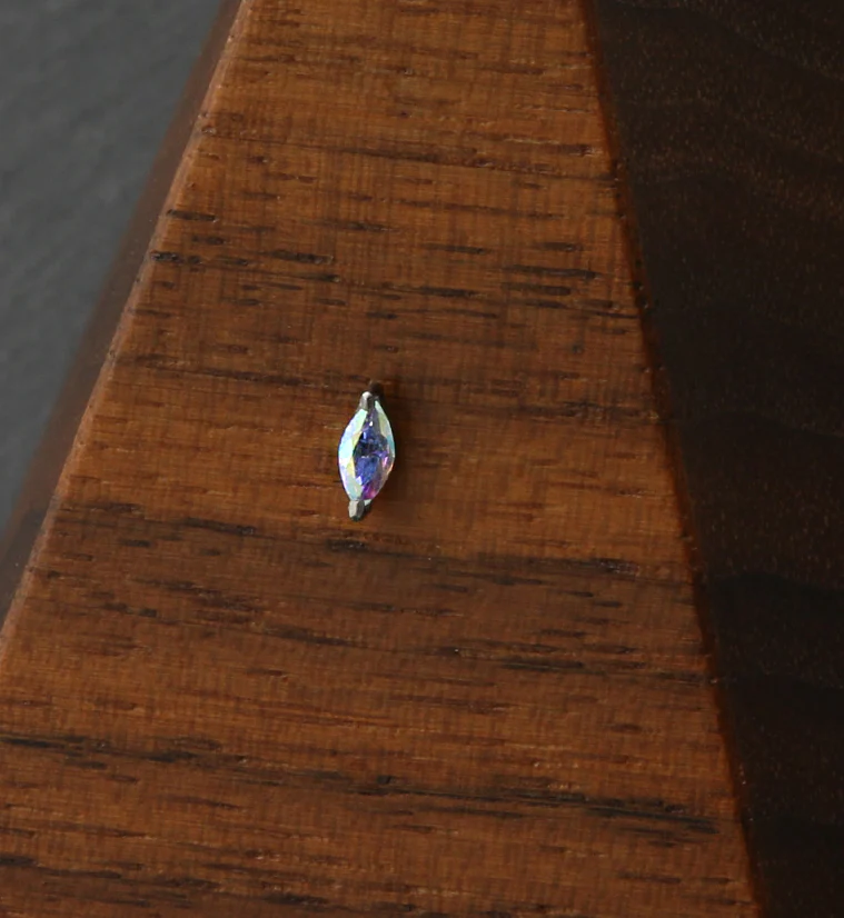 Empress Rainbow Aurora CZ Threadless Titanium Top - Image 2