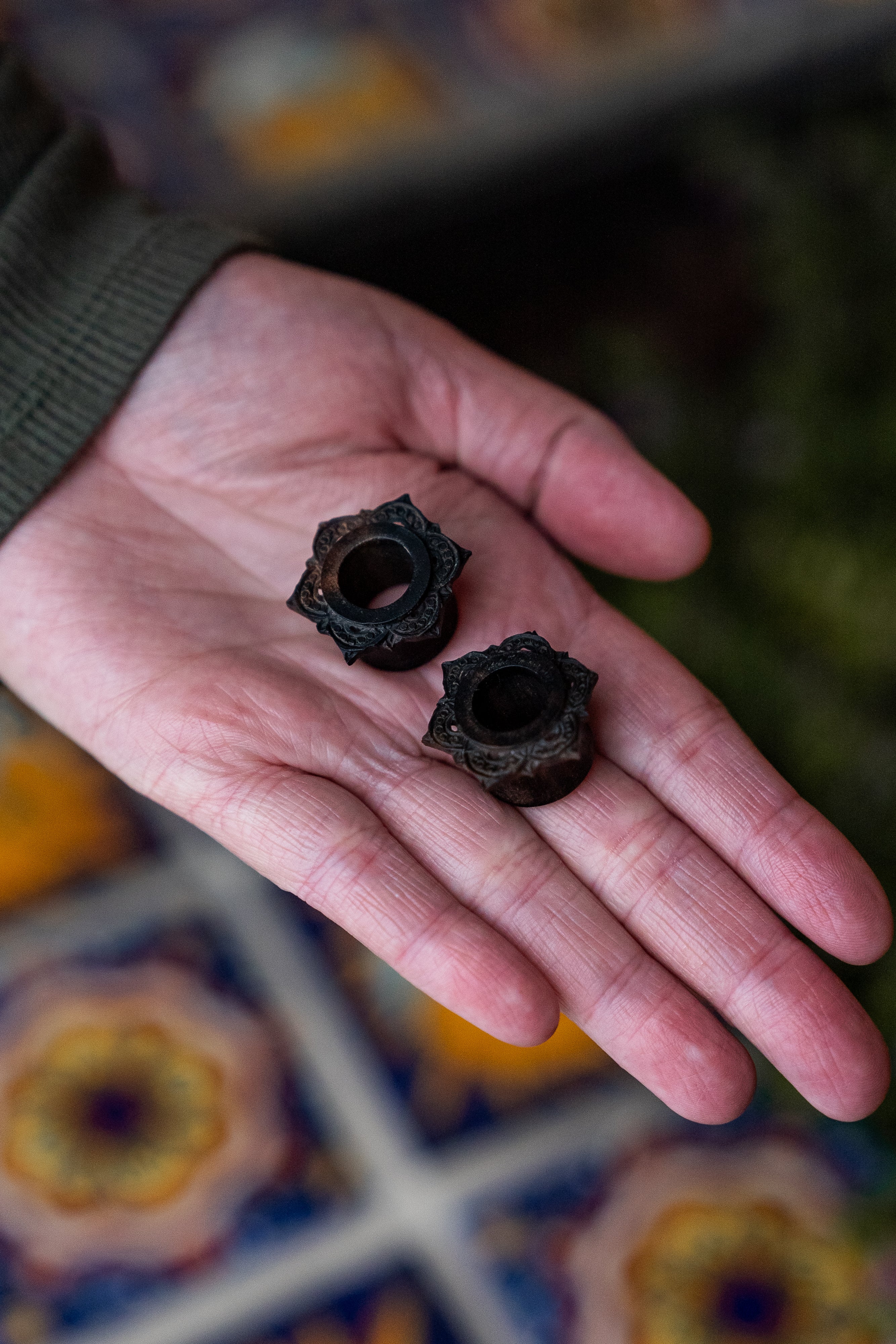 Filigree Areng Wood Mayan Flare Tunnel Plugs - Image 9