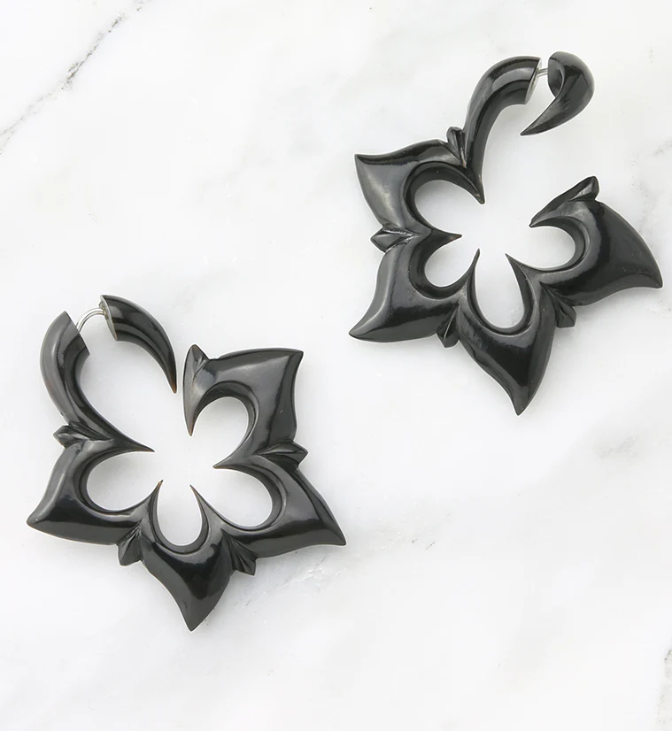 Flower Horn Fake Gauge Earrings - Image 2