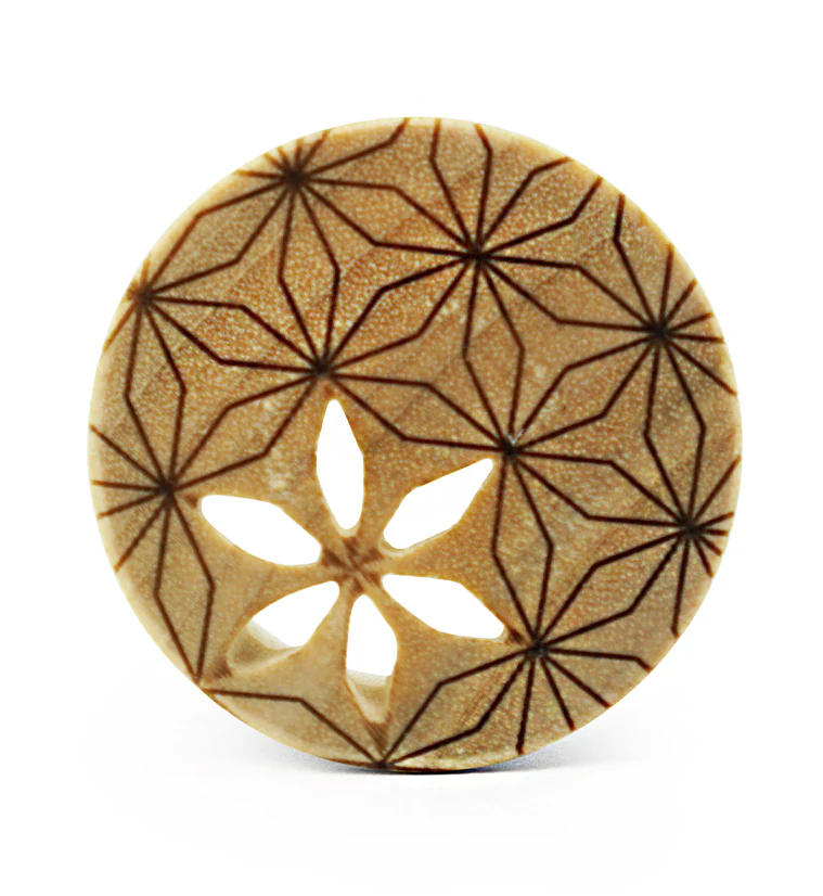 Flower of Life Engraved Crocodile Wooden Tunnels - Image 4