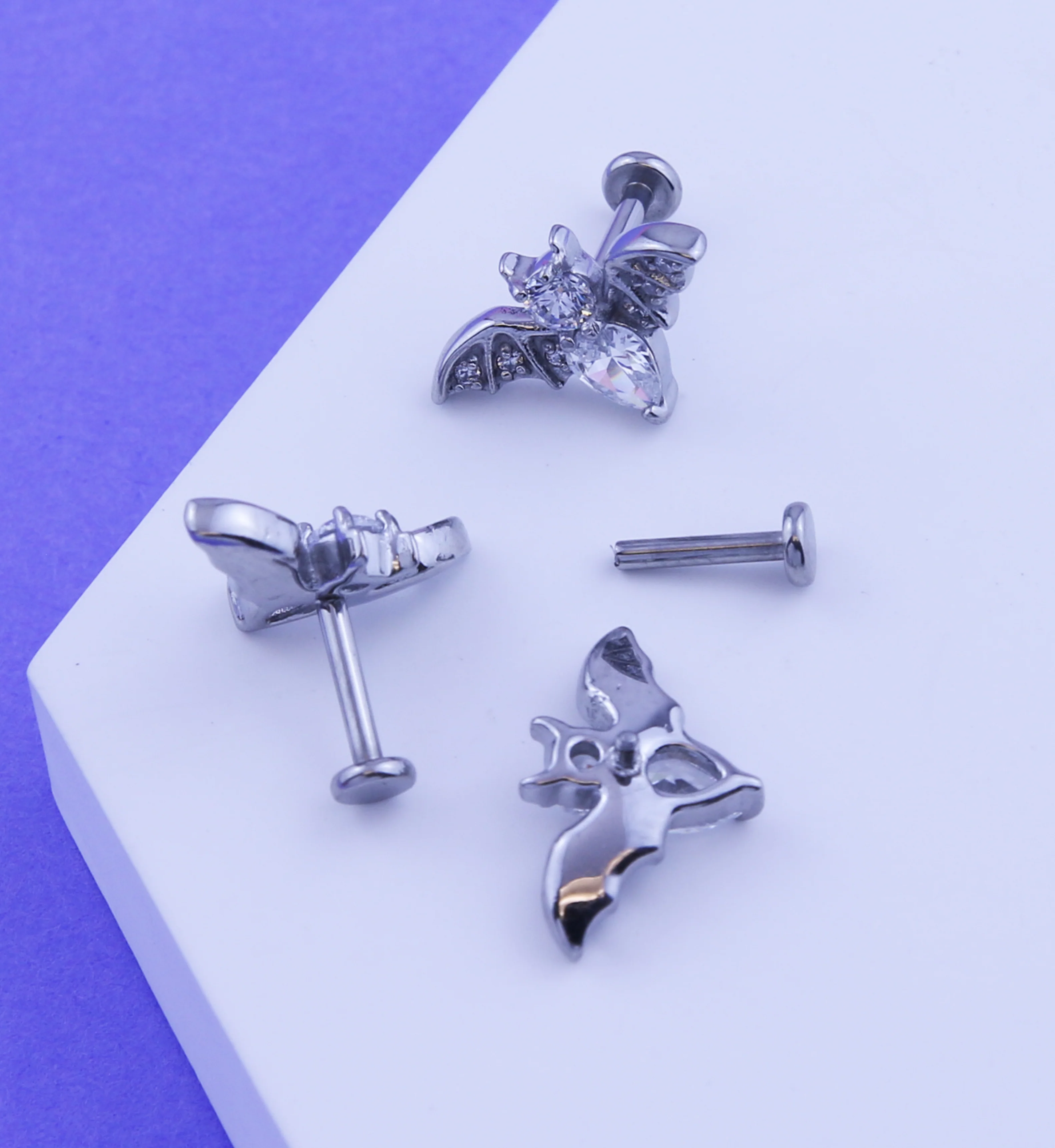 Flying Bat Clear CZ Stainless Steel Internally Threaded Labret - Image 2