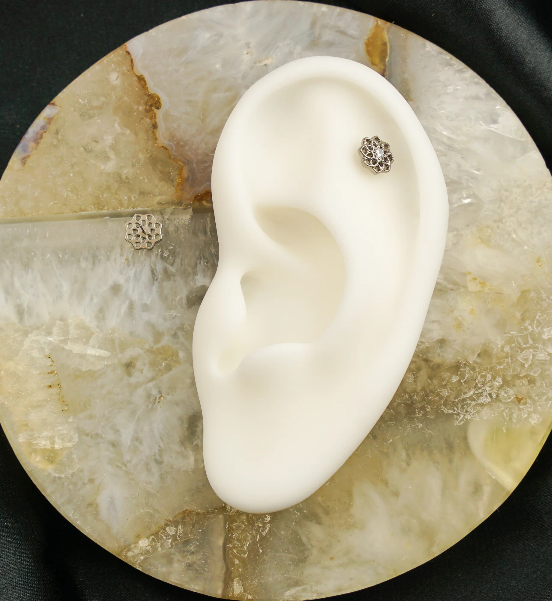 Geo Flower Clear CZ Threadless Titanium Top - Image 2