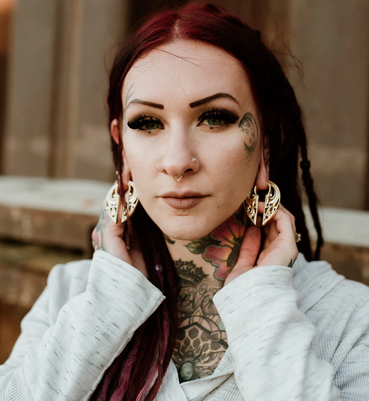 Gold Floral Keyhole Ear Weights - Image 3