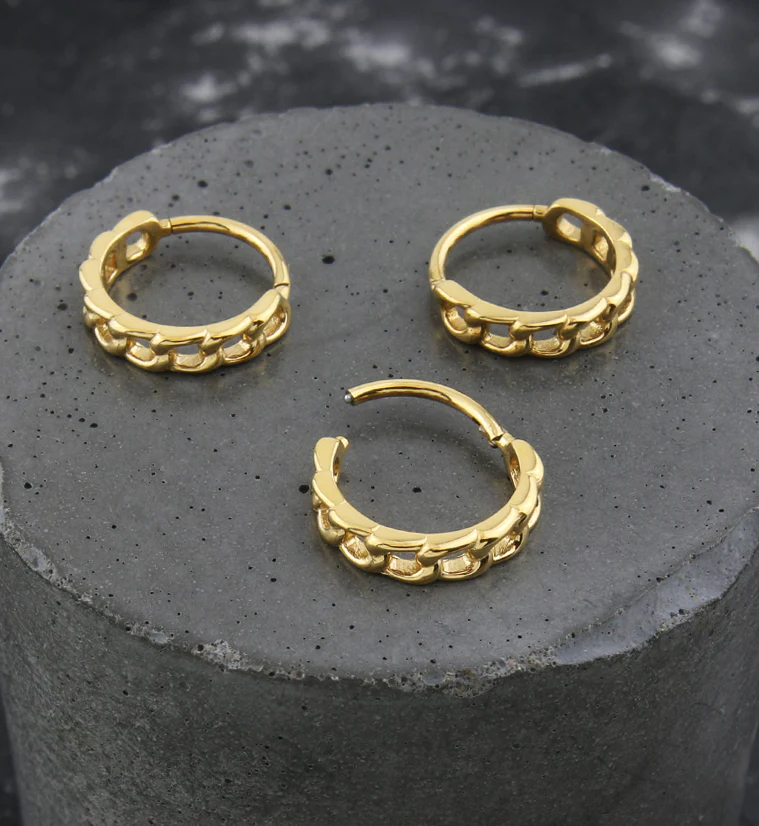 Gold PVD Chain Link Side Facing Hinged Stainless Steel Segment Ring - Image 2