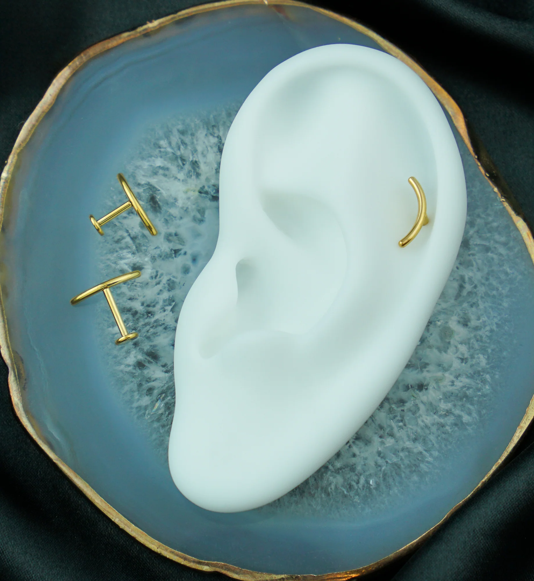 Gold PVD Curved Bar Titanium Internally Threaded Labret - Image 2