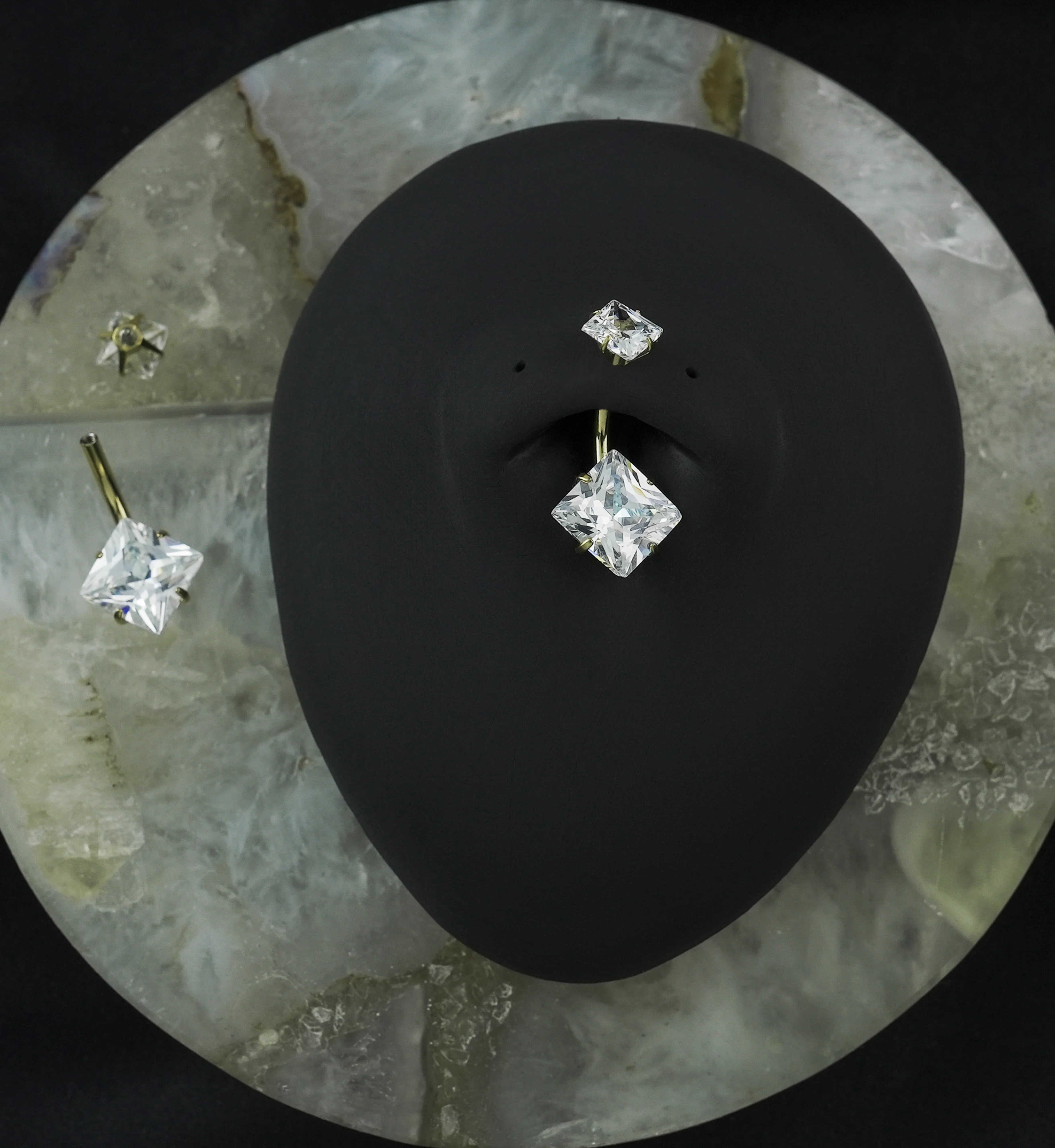 Gold PVD CZ Square Internally Threaded Belly Button Ring - Image 2