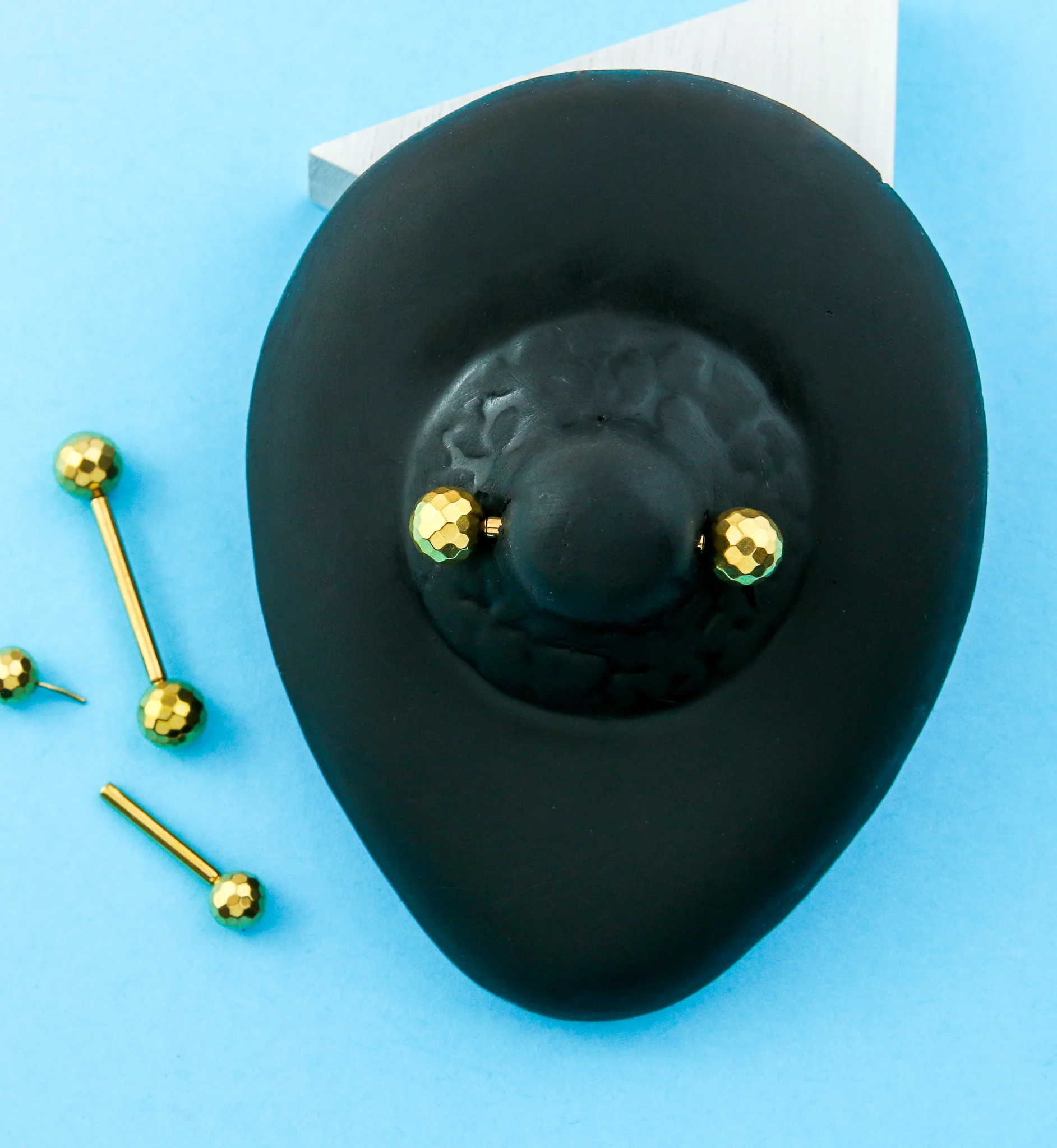 Gold PVD Faceted Threadless Titanium Nipple Barbells - Image 2