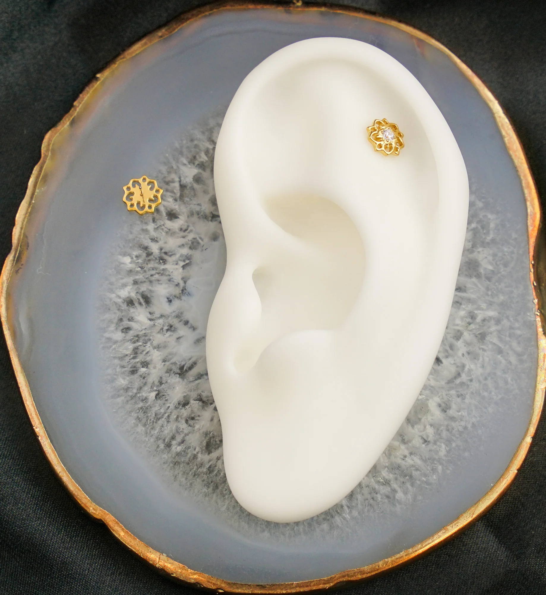 Gold PVD Flower Whimsy Clear CZ Threadless Titanium Top - Image 2