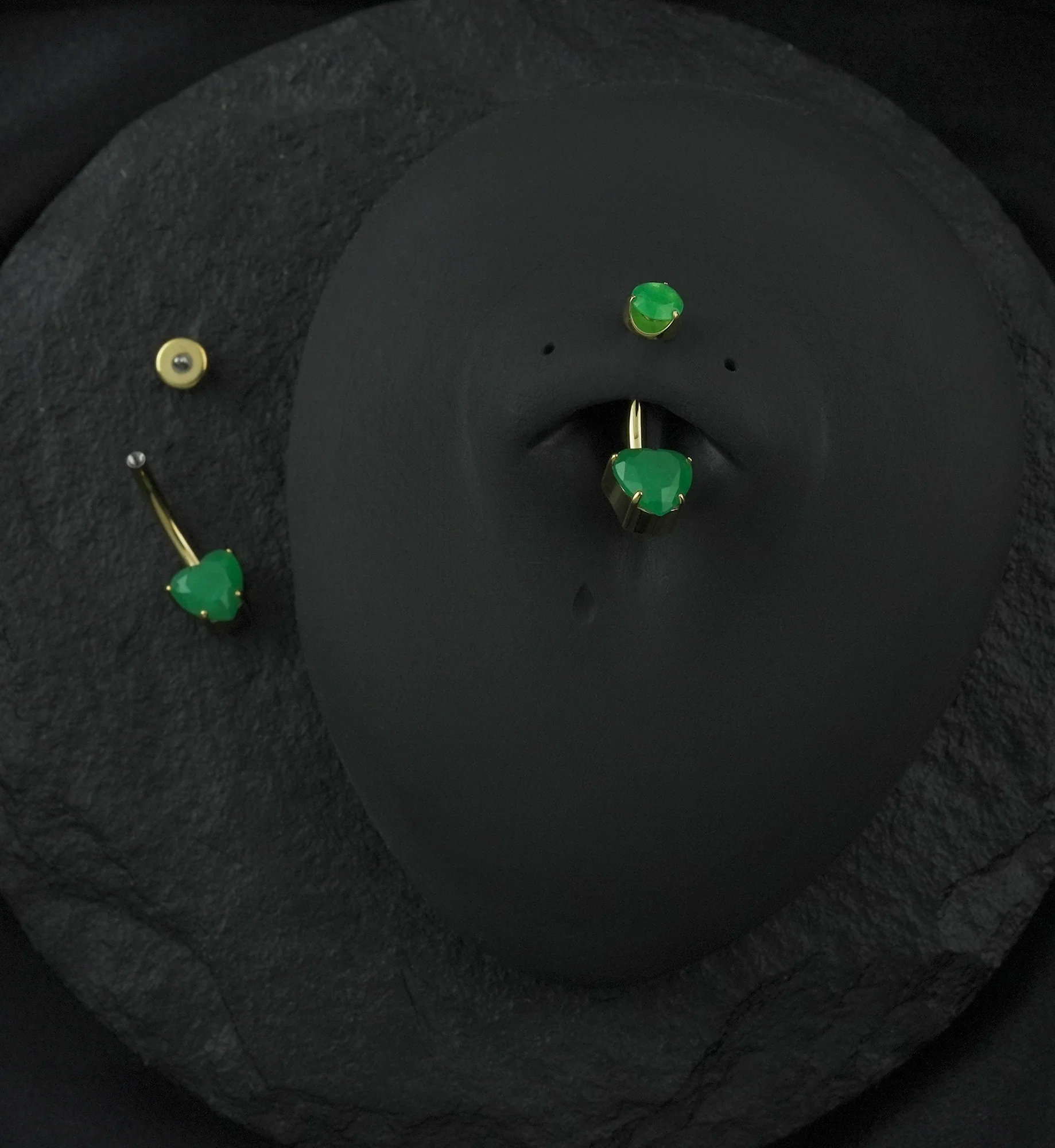 Gold PVD Green Onyx Stone Heart Internally Threaded Titanium Belly Button Ring - Image 2