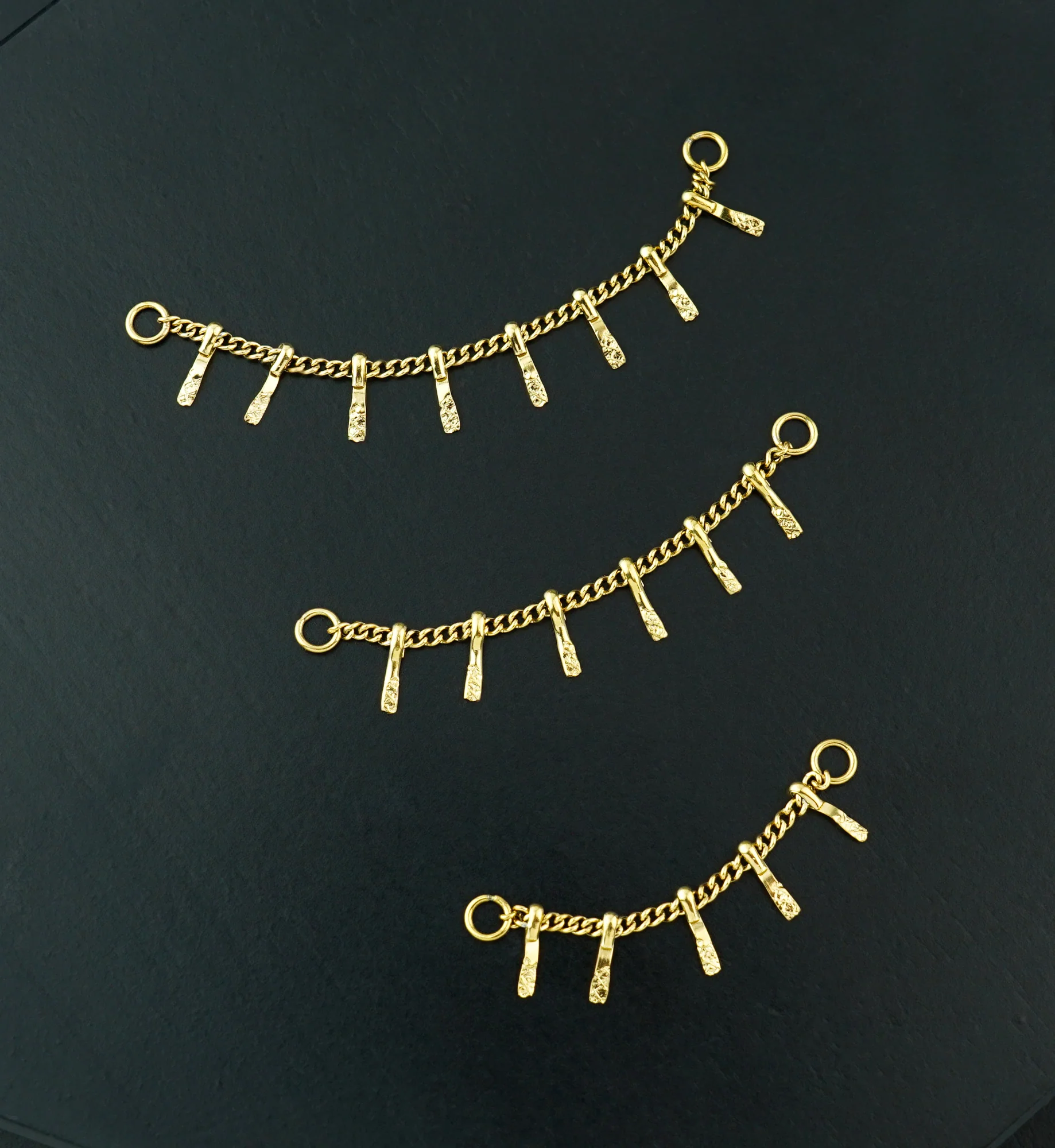 Gold PVD Hammered Dangle Bar Stainless Steel Connecting Piercing Chain - Image 3
