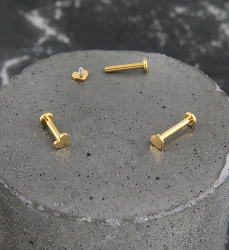 Gold PVD Heart Internally Threaded Titanium Labret - Image 2