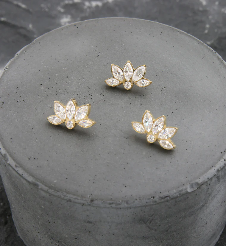 Gold PVD Lotus Flower Clear CZ Internally Threaded Titanium Top - Image 2