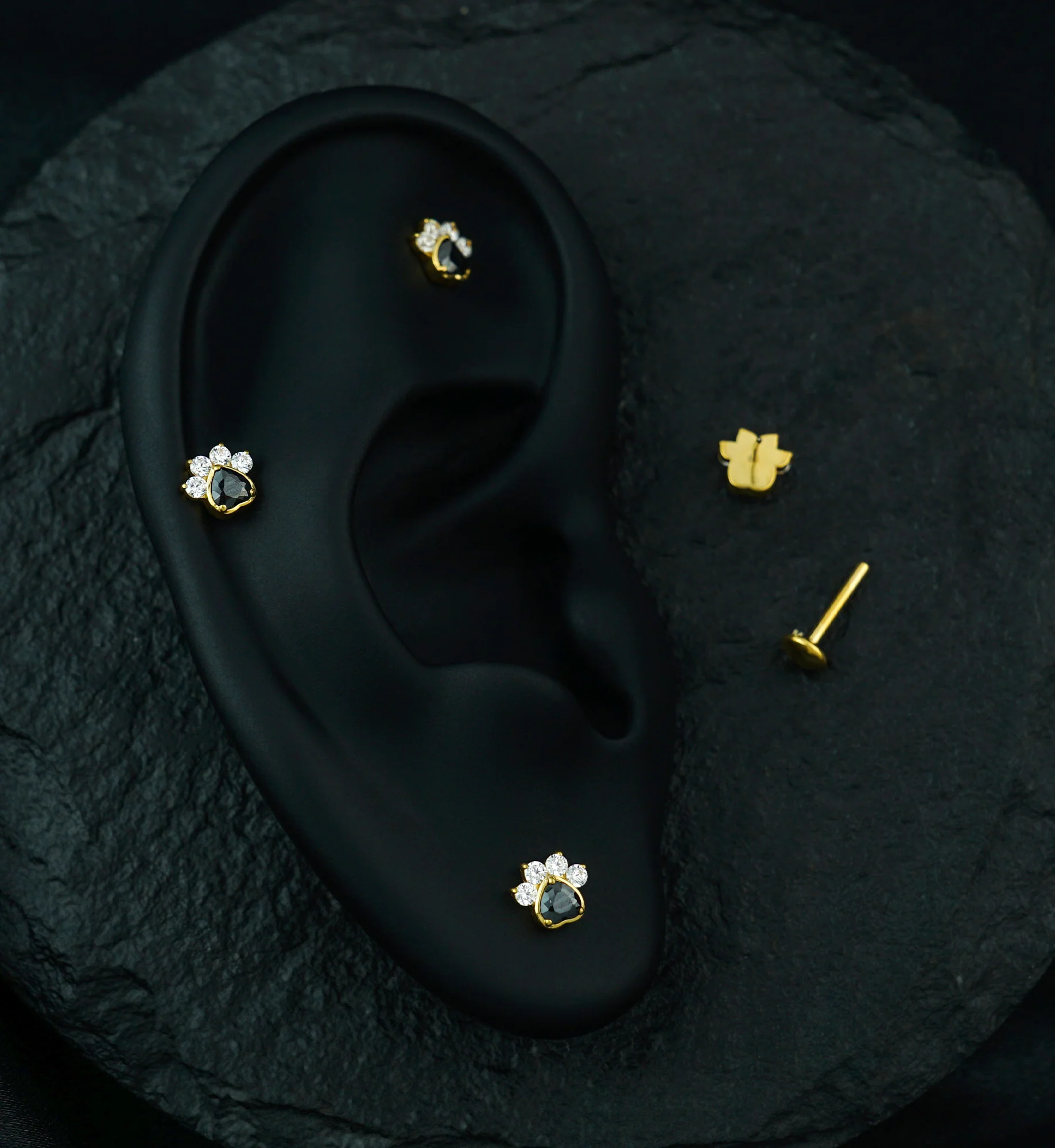 Gold PVD Pet Paw Clear And Black CZ Threadless Titanium Labret - Image 2