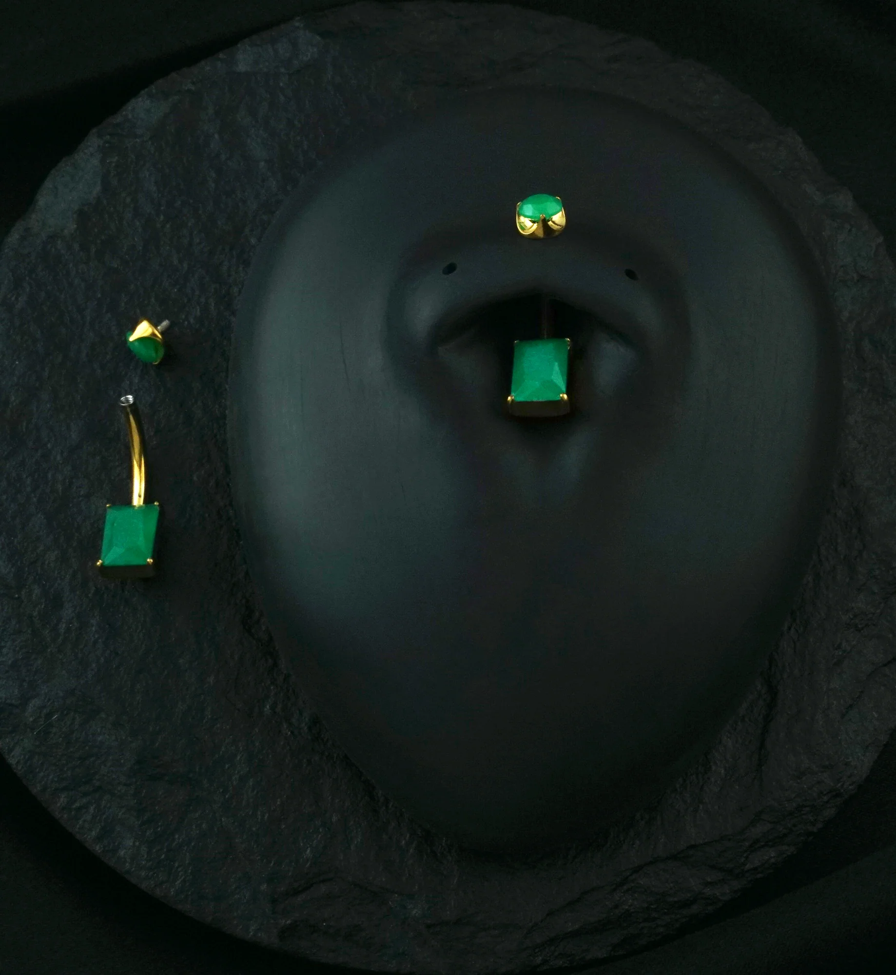 Gold PVD Rectangle Green Onyx Stone Titanium Internally Threaded Belly Button Ring - Image 2