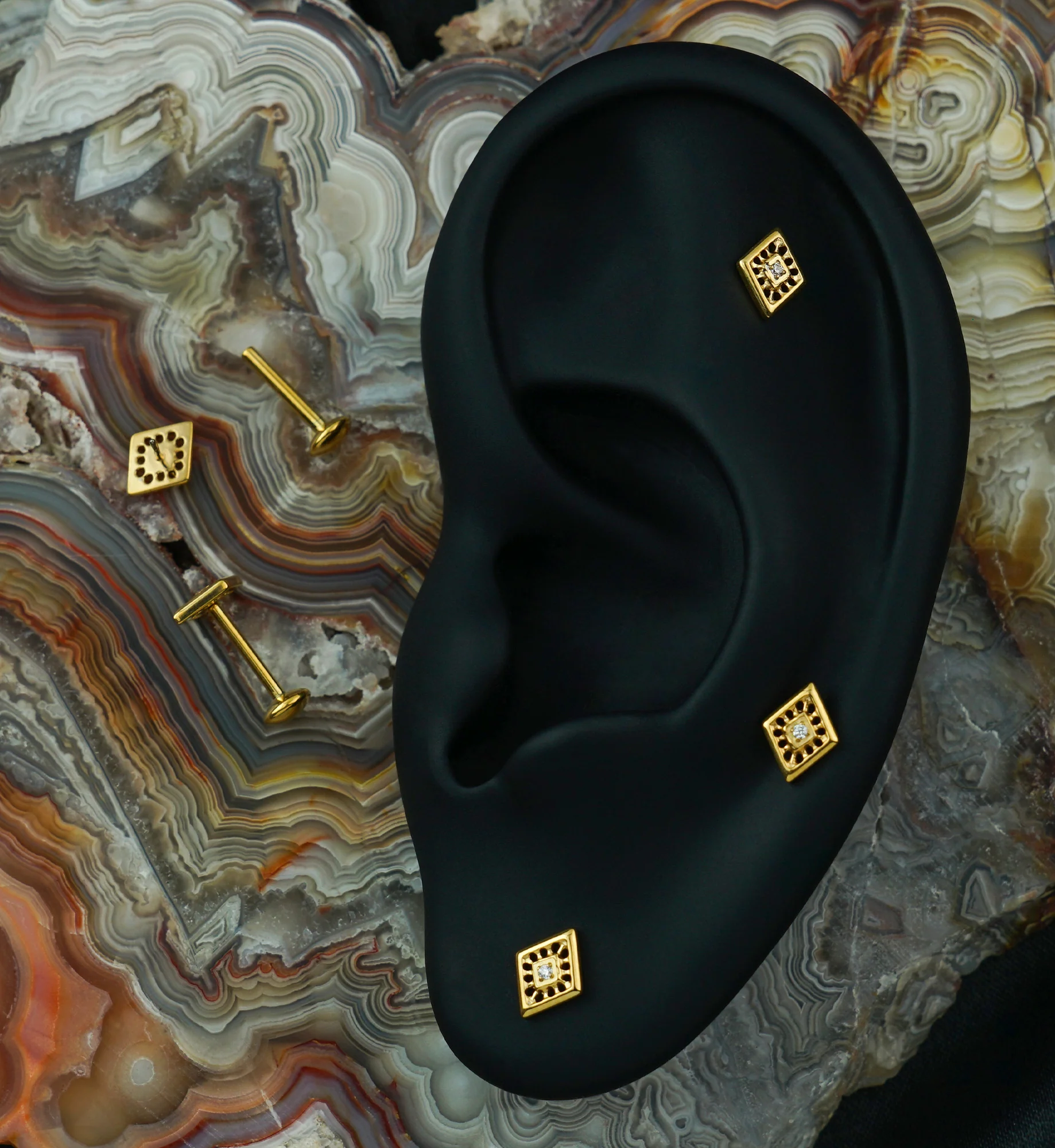 Gold PVD Rhombus Cut Out Clear CZ Threadless Titanium Labret - Image 2