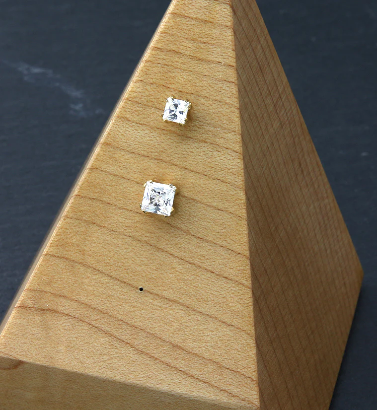 Gold PVD Square CZ Threadless Titanium Top - Image 2