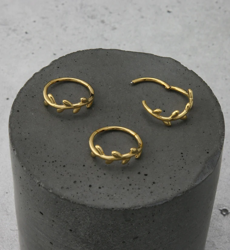 Gold PVD Vine Hinged Segment Ring - Image 2